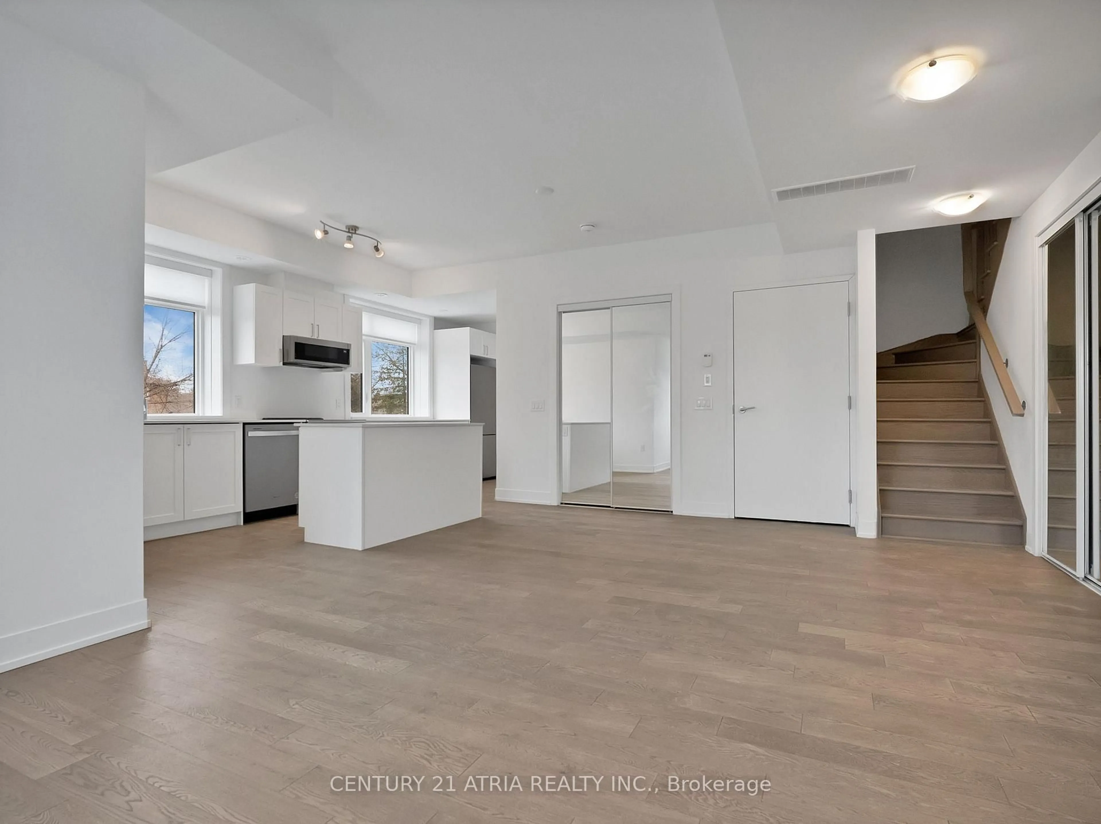 Unknown for 1085 Douglas Mccurdy Common #212, Mississauga Ontario L5G 0C6