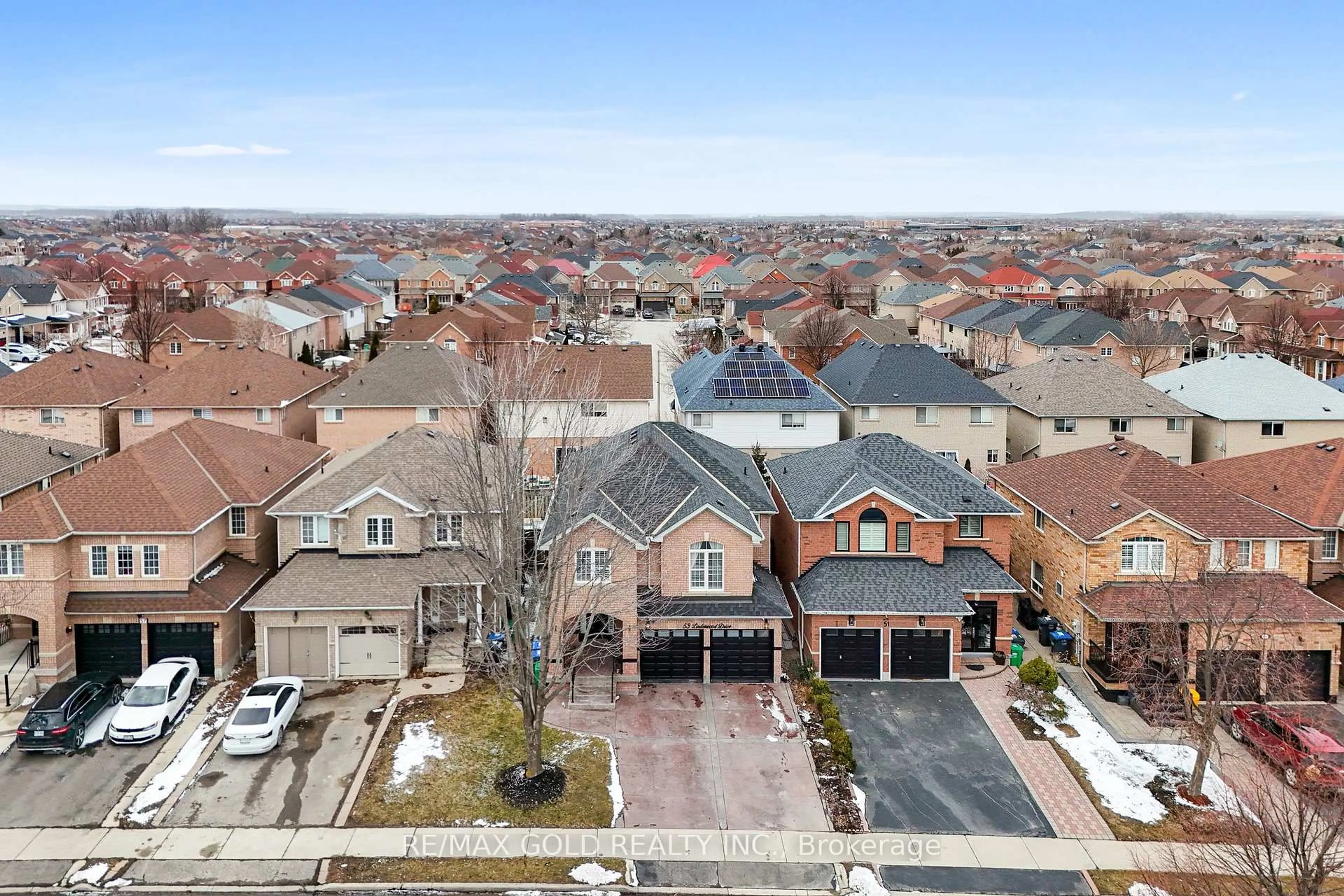 A pic from outside/outdoor area/front of a property/back of a property/a pic from drone, street for 53 Linderwood Dr, Brampton Ontario L7A 1S4