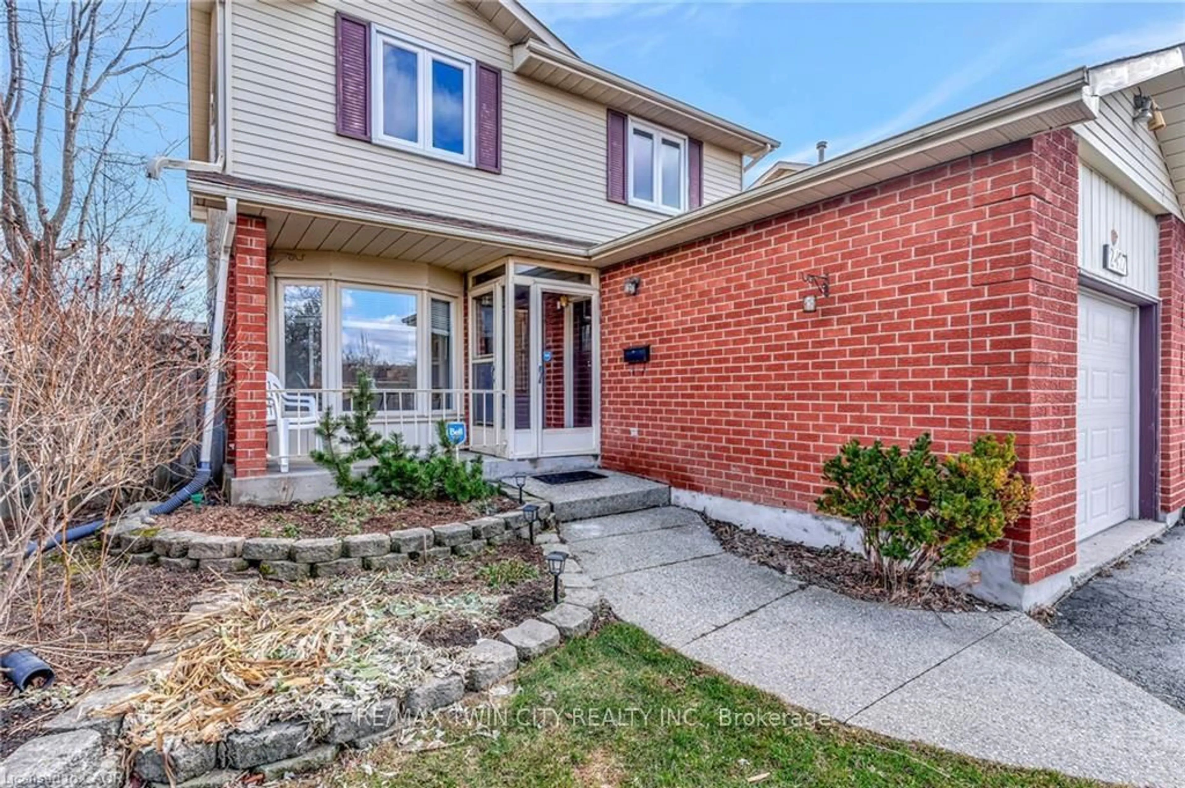 Home with brick exterior material, street for 2427 Headon Forest Dr, Burlington Ontario L7M 3K7
