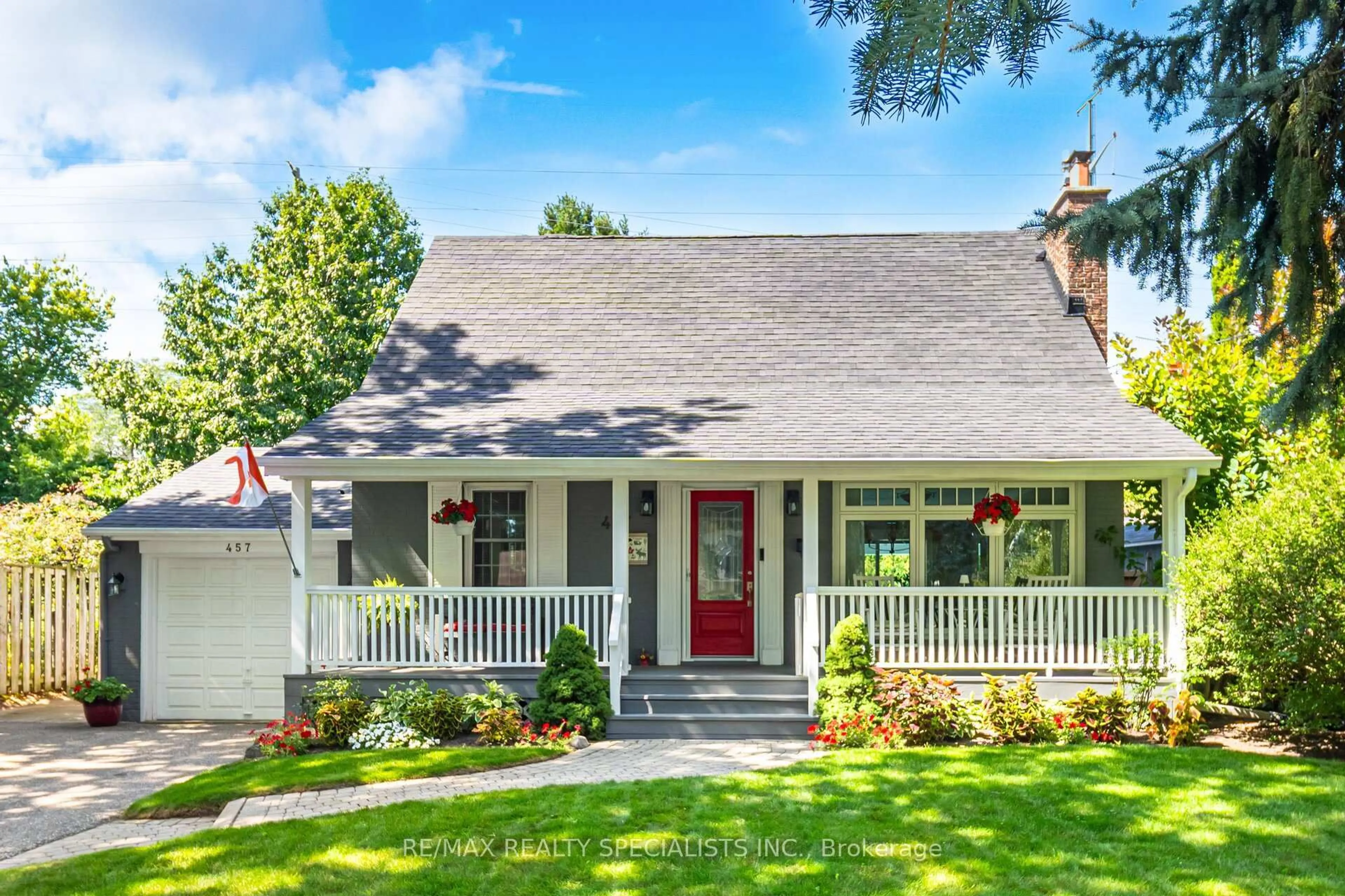 Home with vinyl exterior material, street for 457 Selsey Dr, Mississauga Ontario L5A 1B7