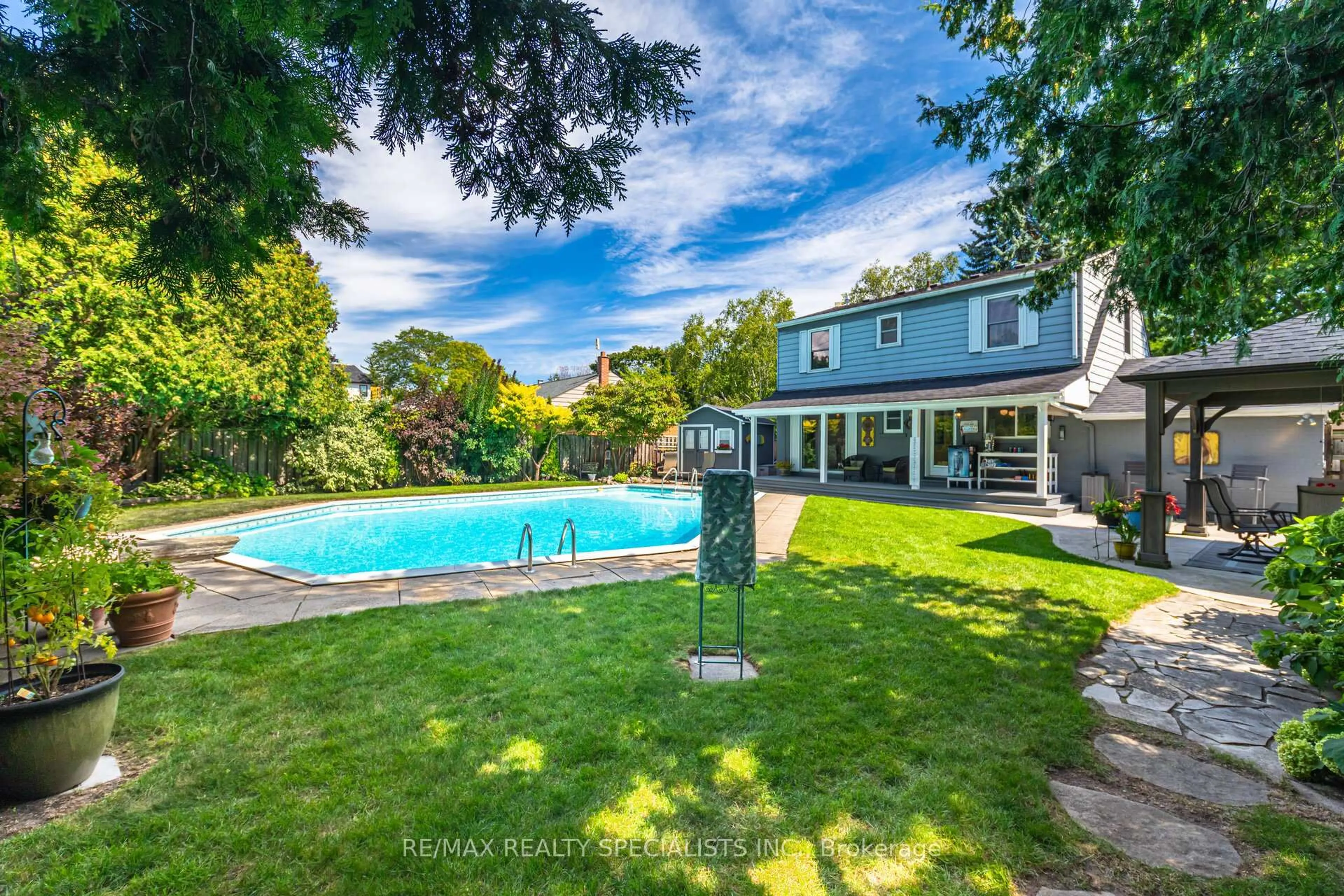 Pool for 457 Selsey Dr, Mississauga Ontario L5A 1B7