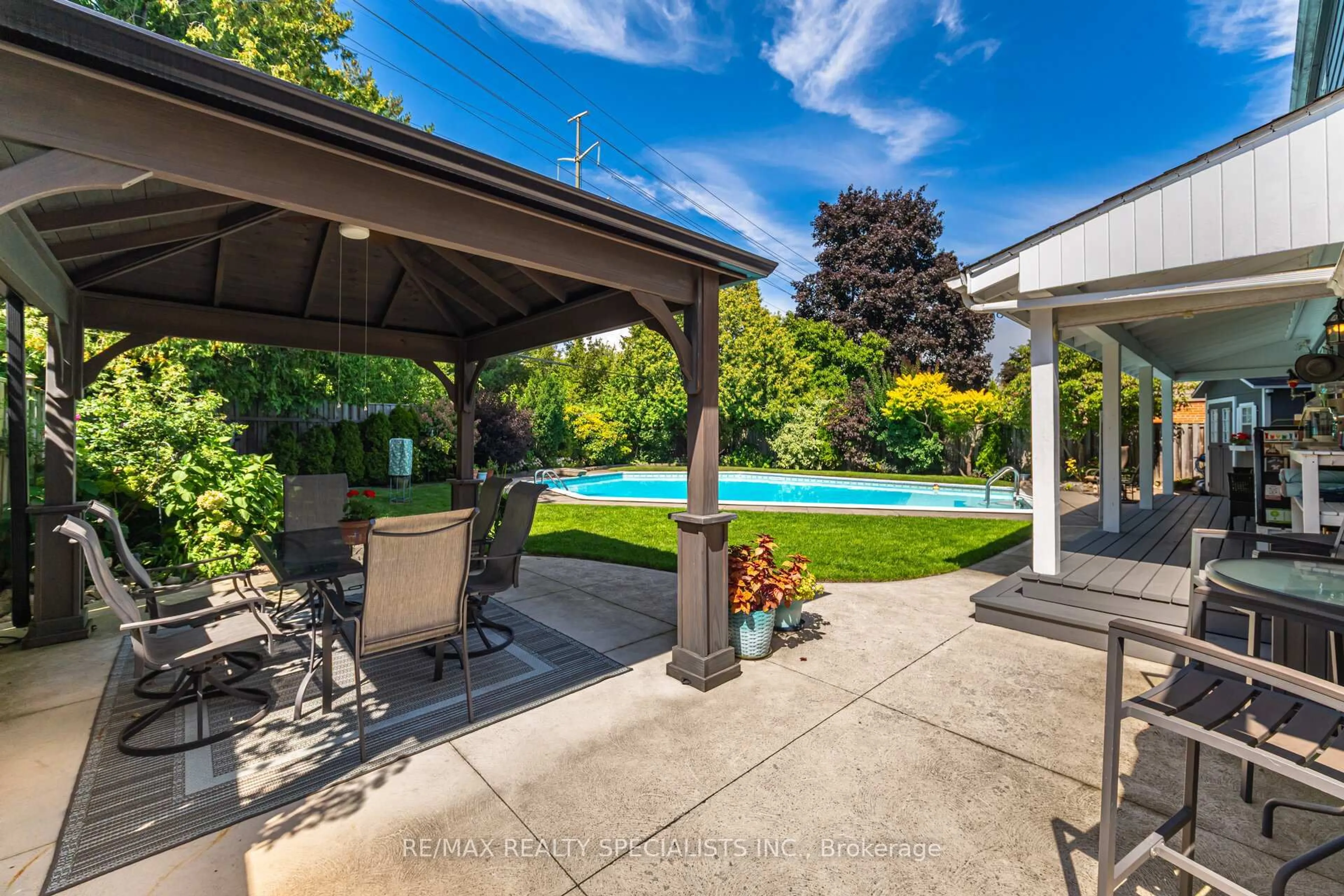 Patio, unknown for 457 Selsey Dr, Mississauga Ontario L5A 1B7