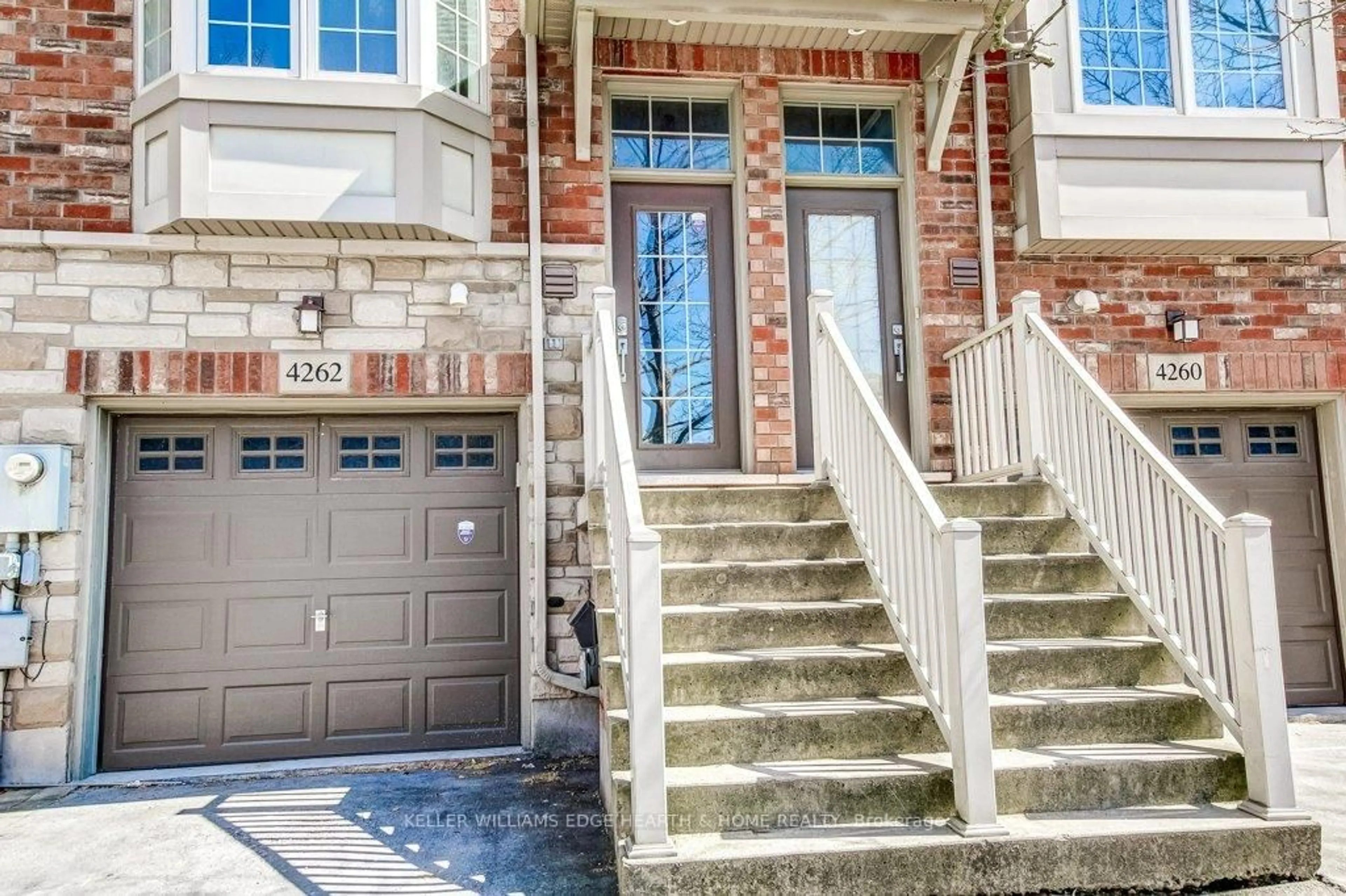 Home with brick exterior material, street for 4262 Ingram Common, Burlington Ontario L7L 0C4