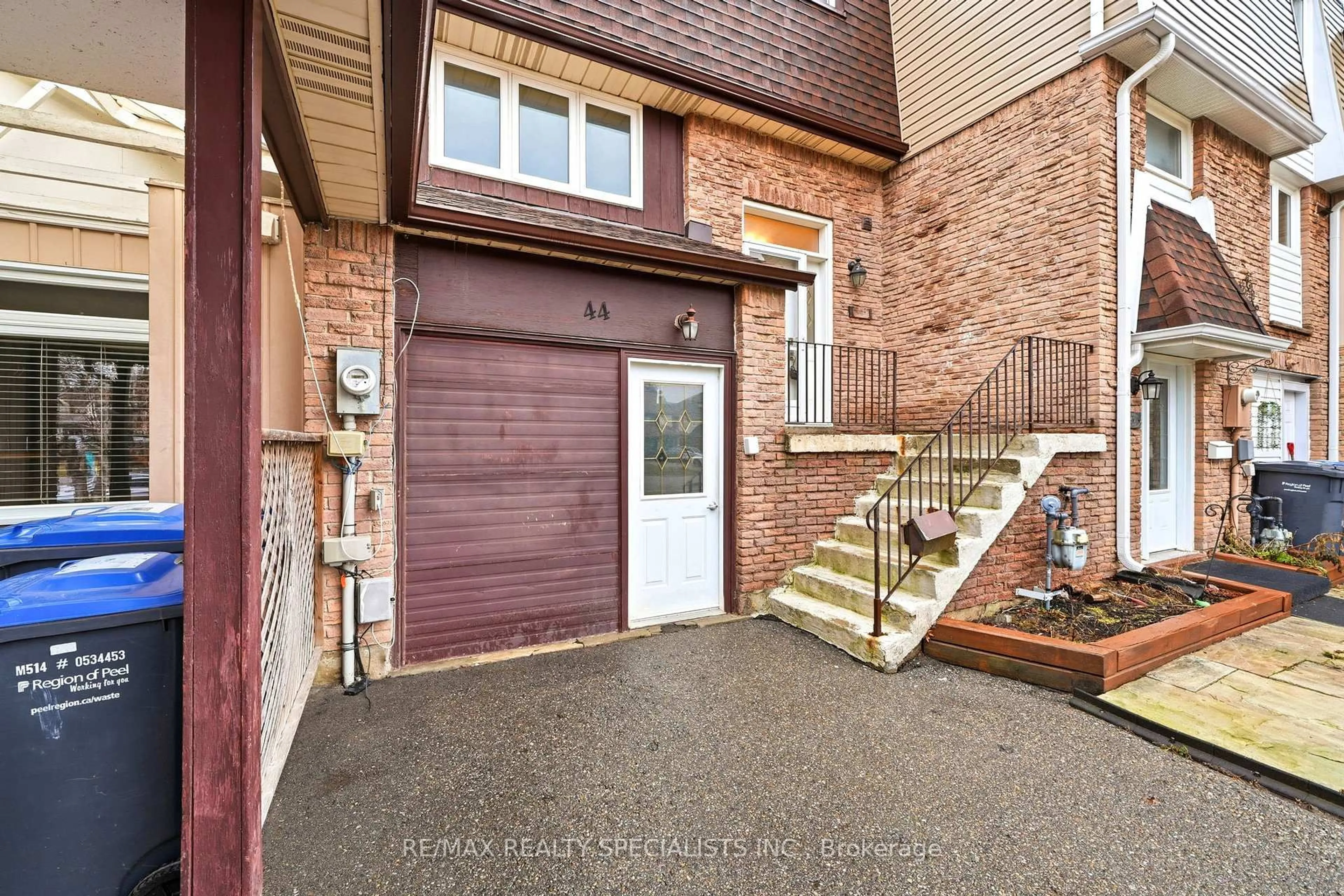 Unknown for 44 Fanshawe Dr, Brampton Ontario L6Z 1A9