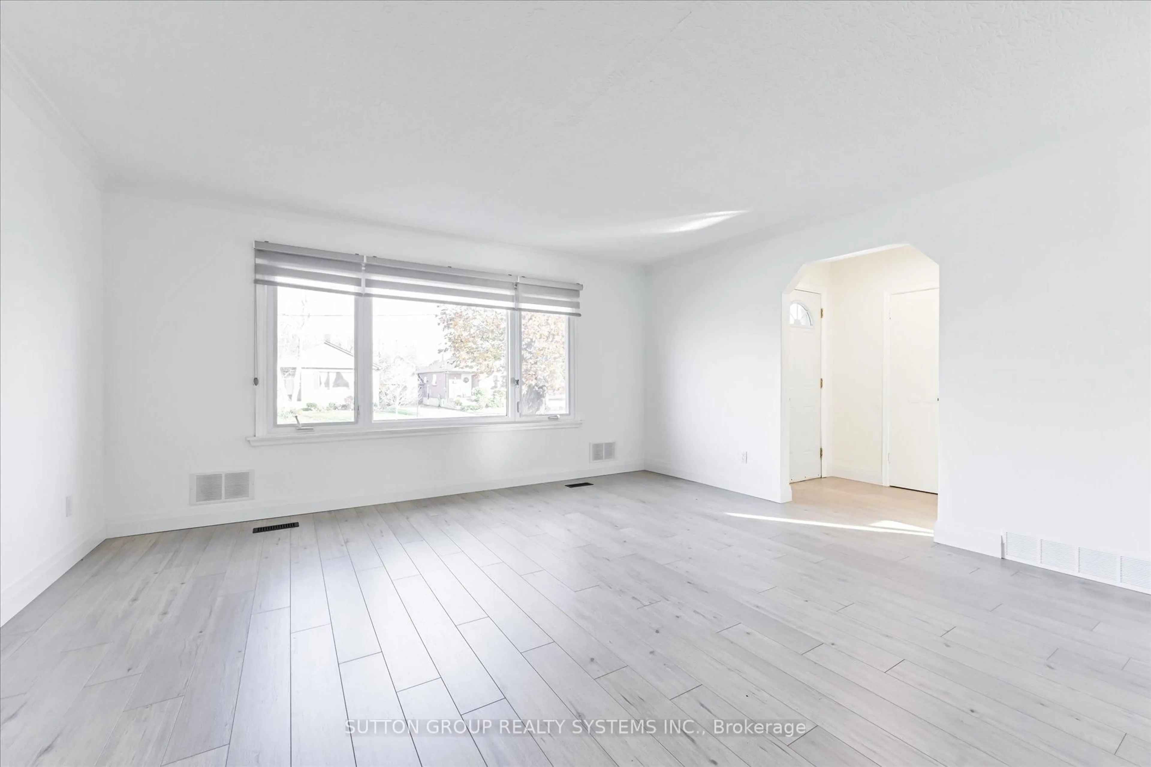 A pic of a room for 4 Cranston Rd, Toronto Ontario M9B 3X8