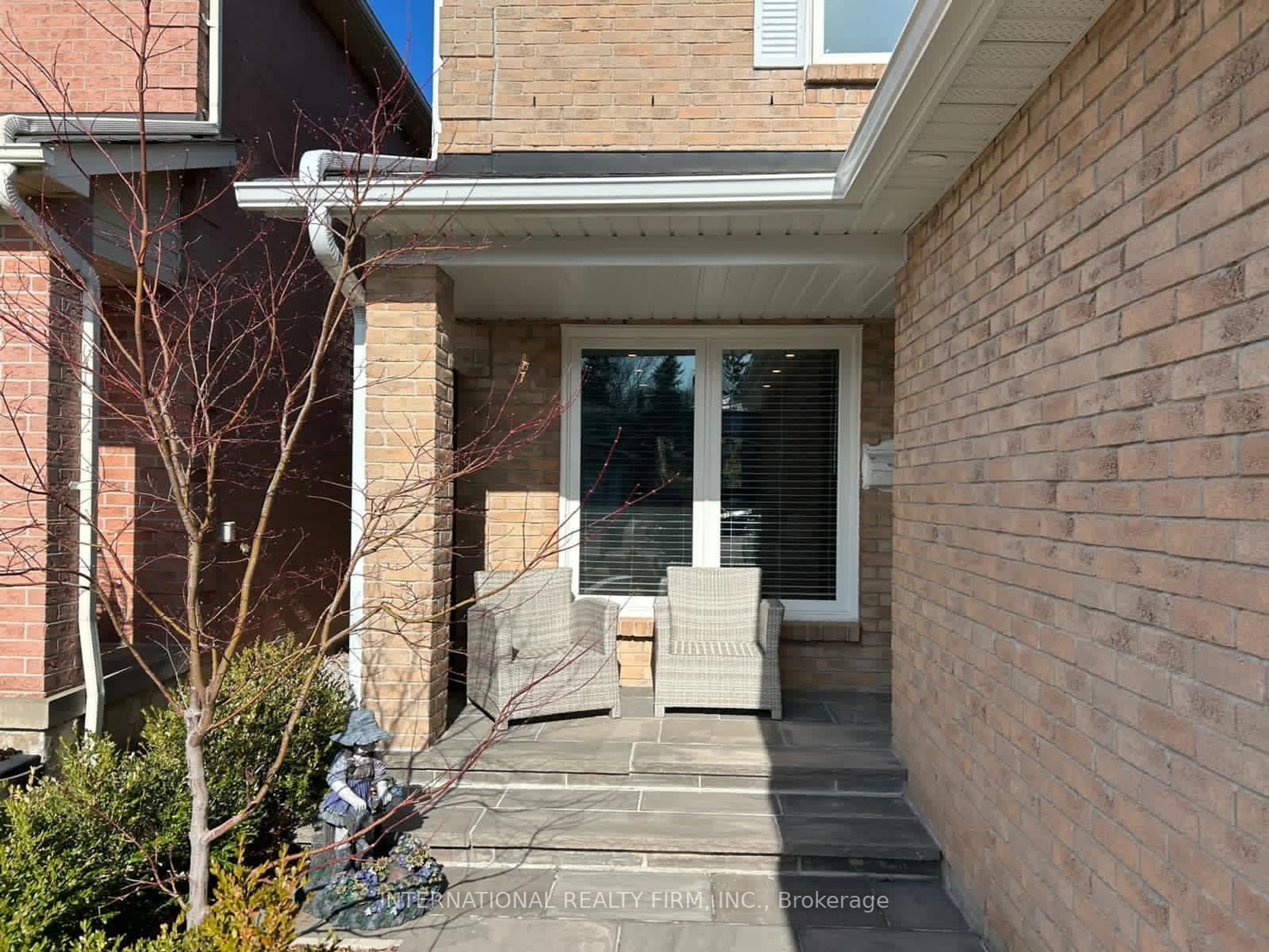 Unknown for 5746 Turney Dr, Mississauga Ontario L9M 2R3