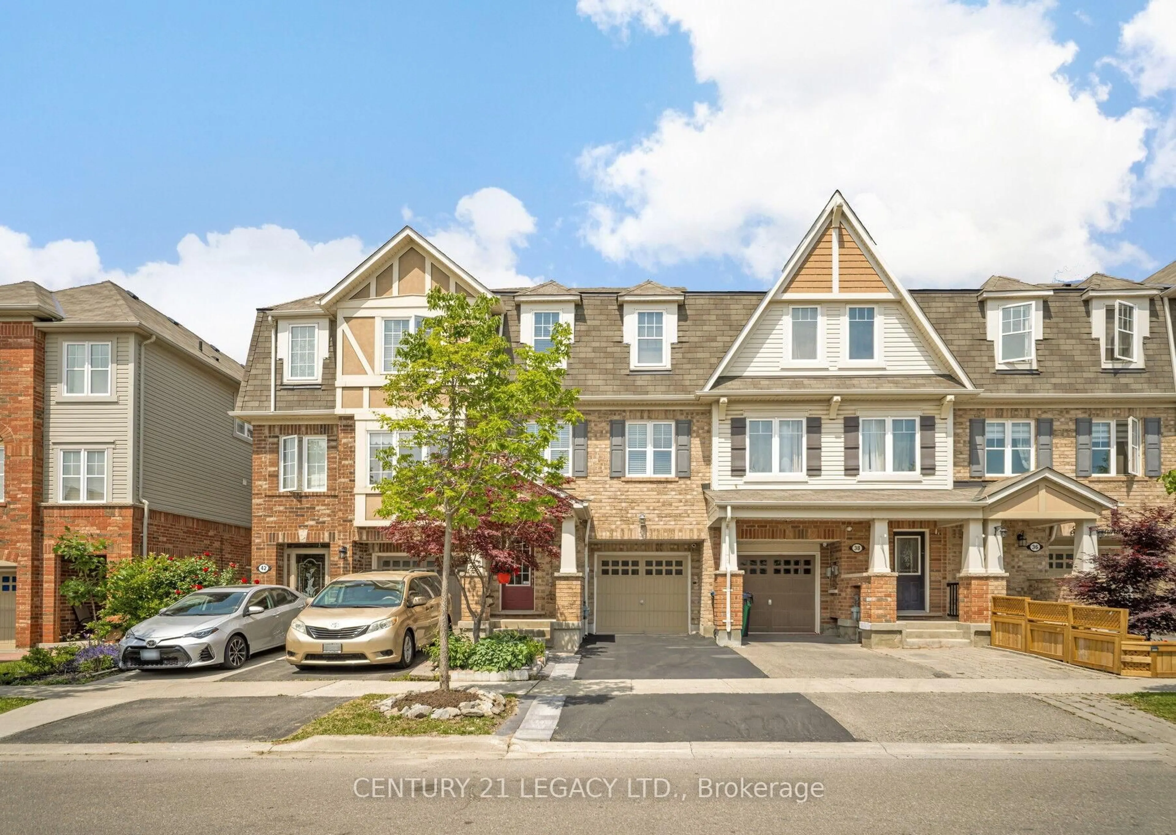 Home with brick exterior material, street for 40 Donomore Dr, Brampton Ontario L7A 0S7