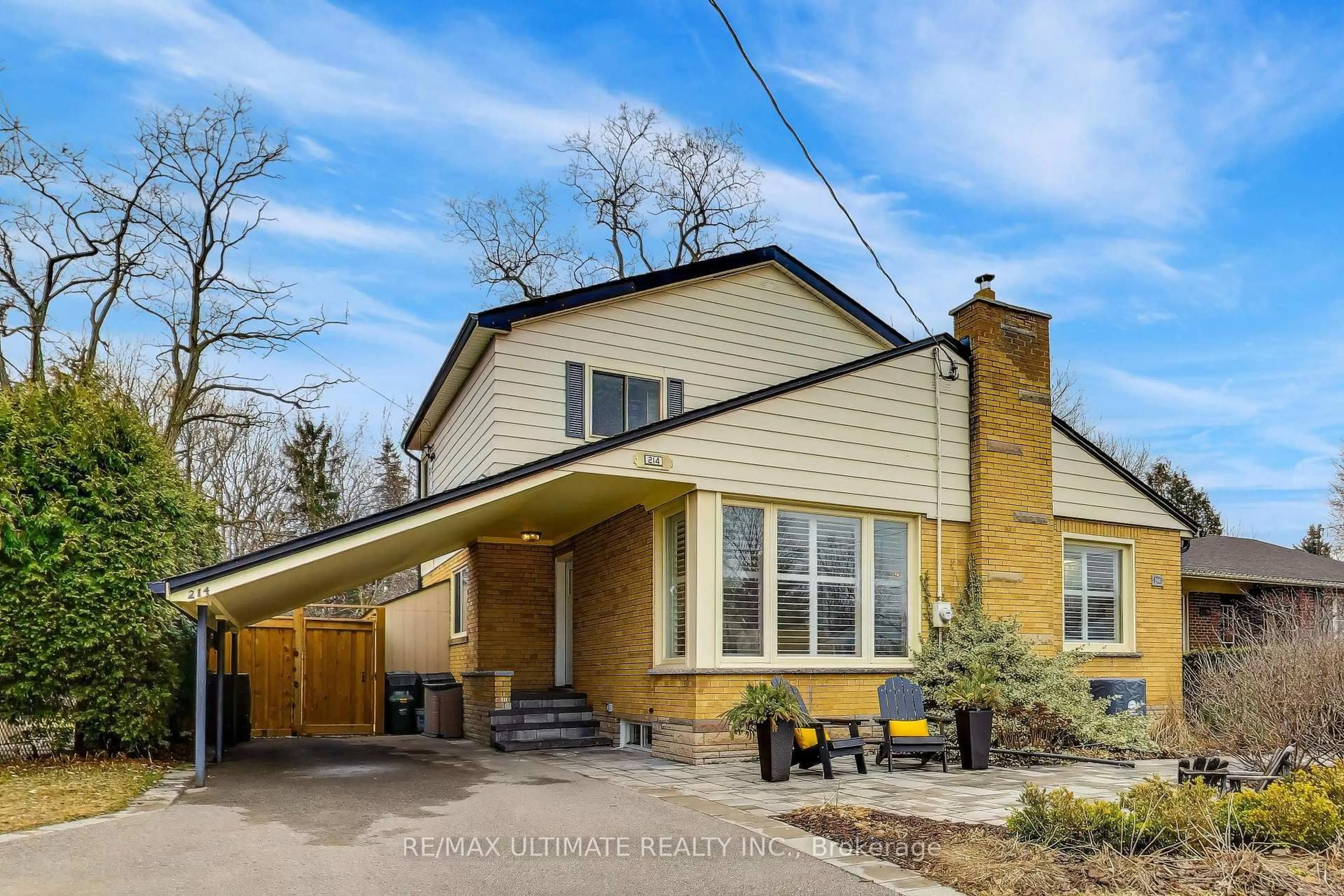 Home with brick exterior material, street for 214 Riverplace Cres, Milton Ontario L9T 1W5