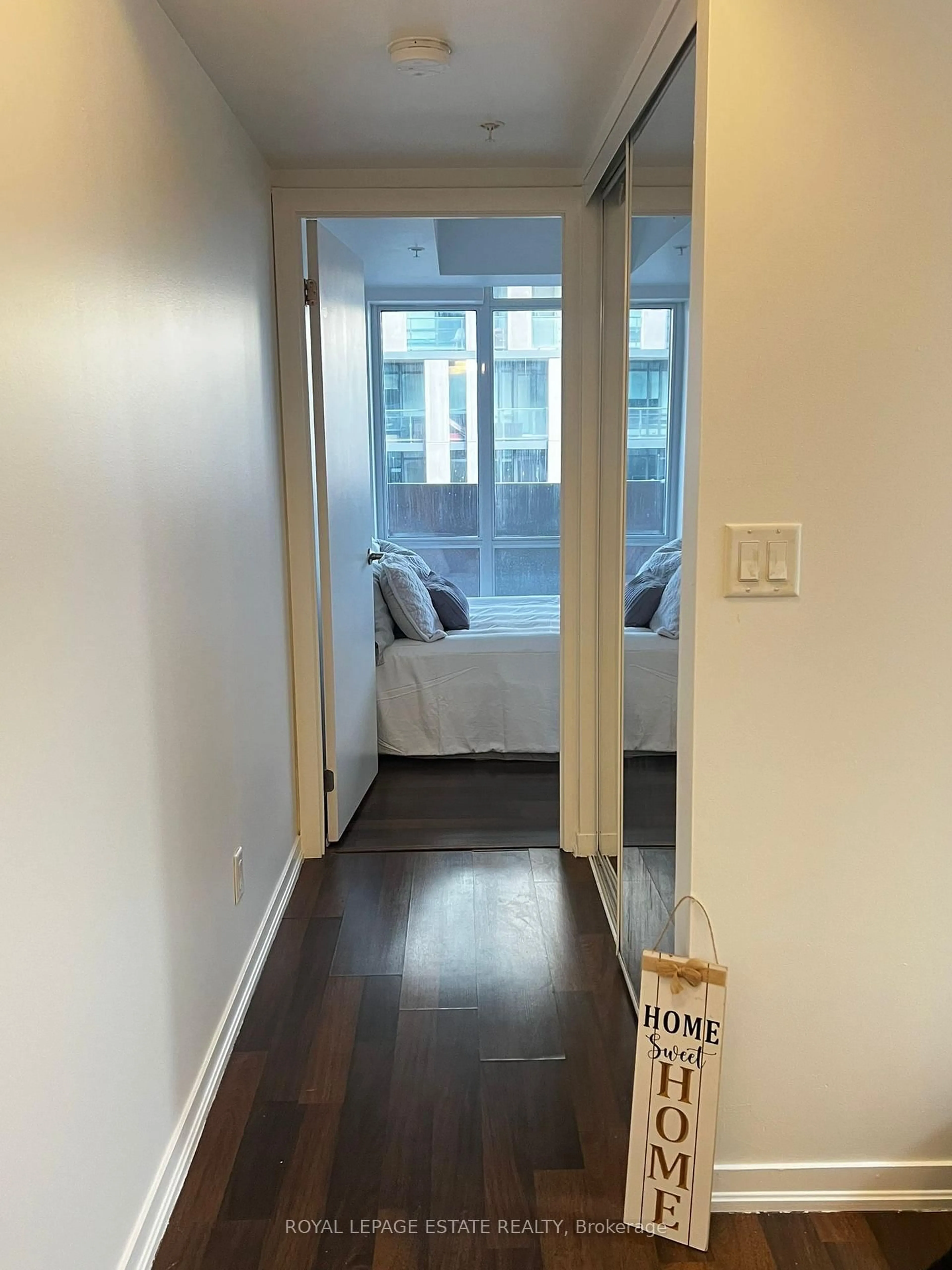 Unknown for 20 Joe Shuster Way #612, Toronto Ontario M6K 0A3