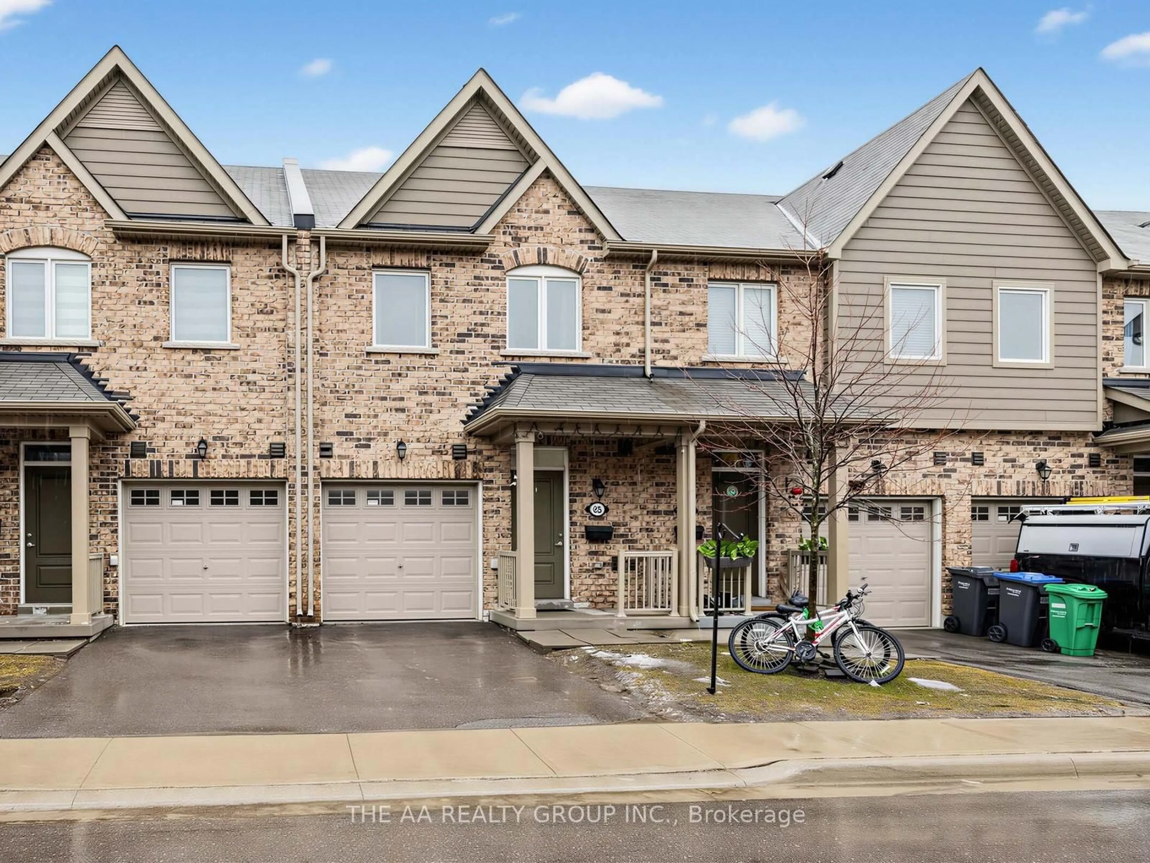 Home with brick exterior material, street for 50 Edinburgh Dr #35, Brampton Ontario L6Y 6A7