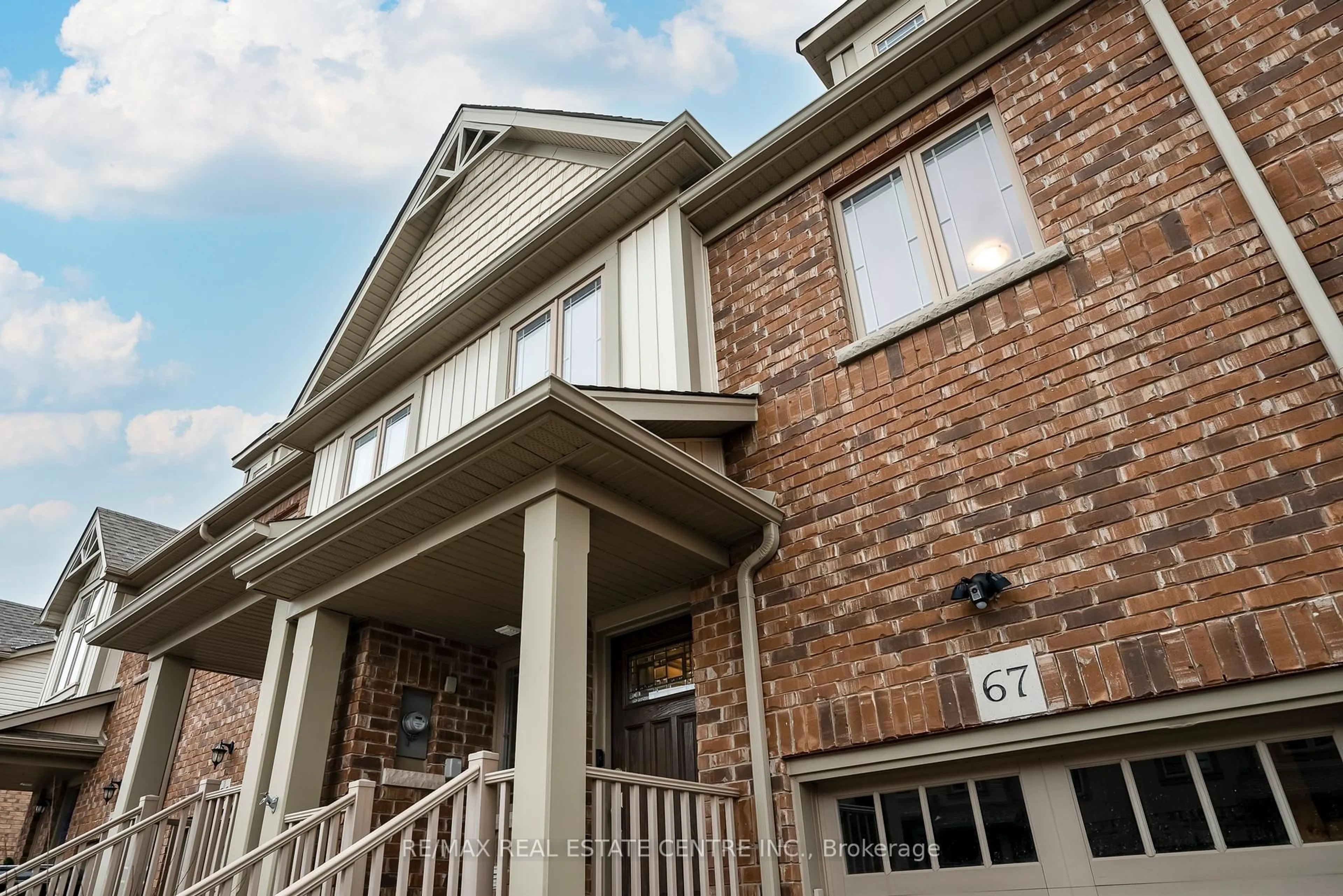 Home with brick exterior material, building for 124 Parkinson Cres #67, Orangeville Ontario L9W 6R7