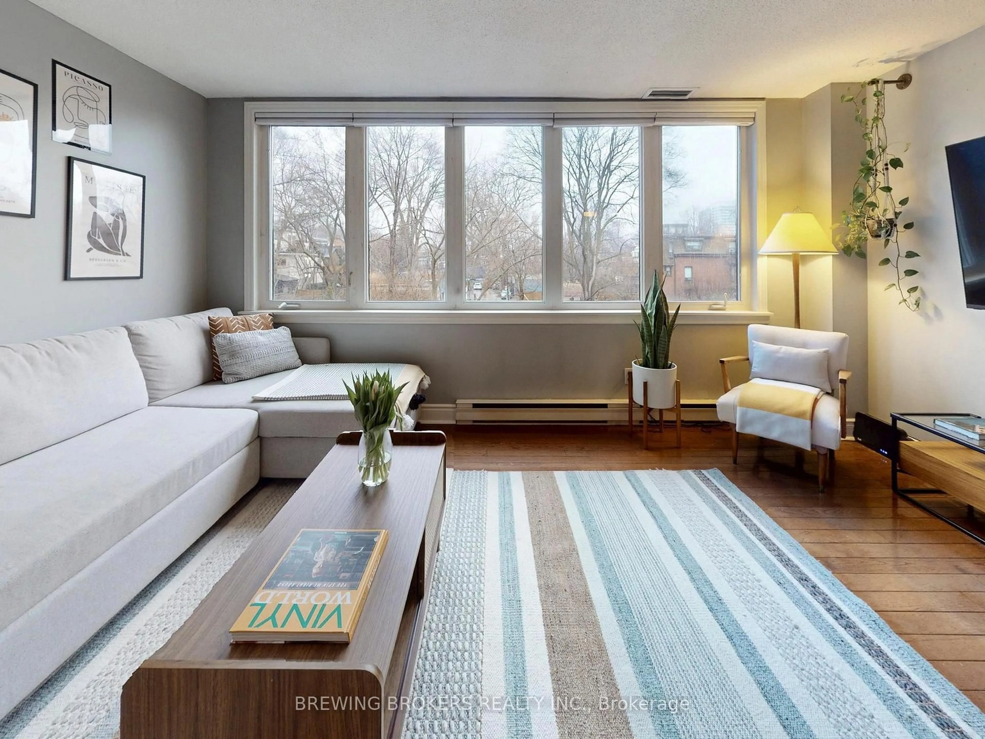 Living room with furniture, unknown for 1252 King St #12, Toronto Ontario M6K 1G5