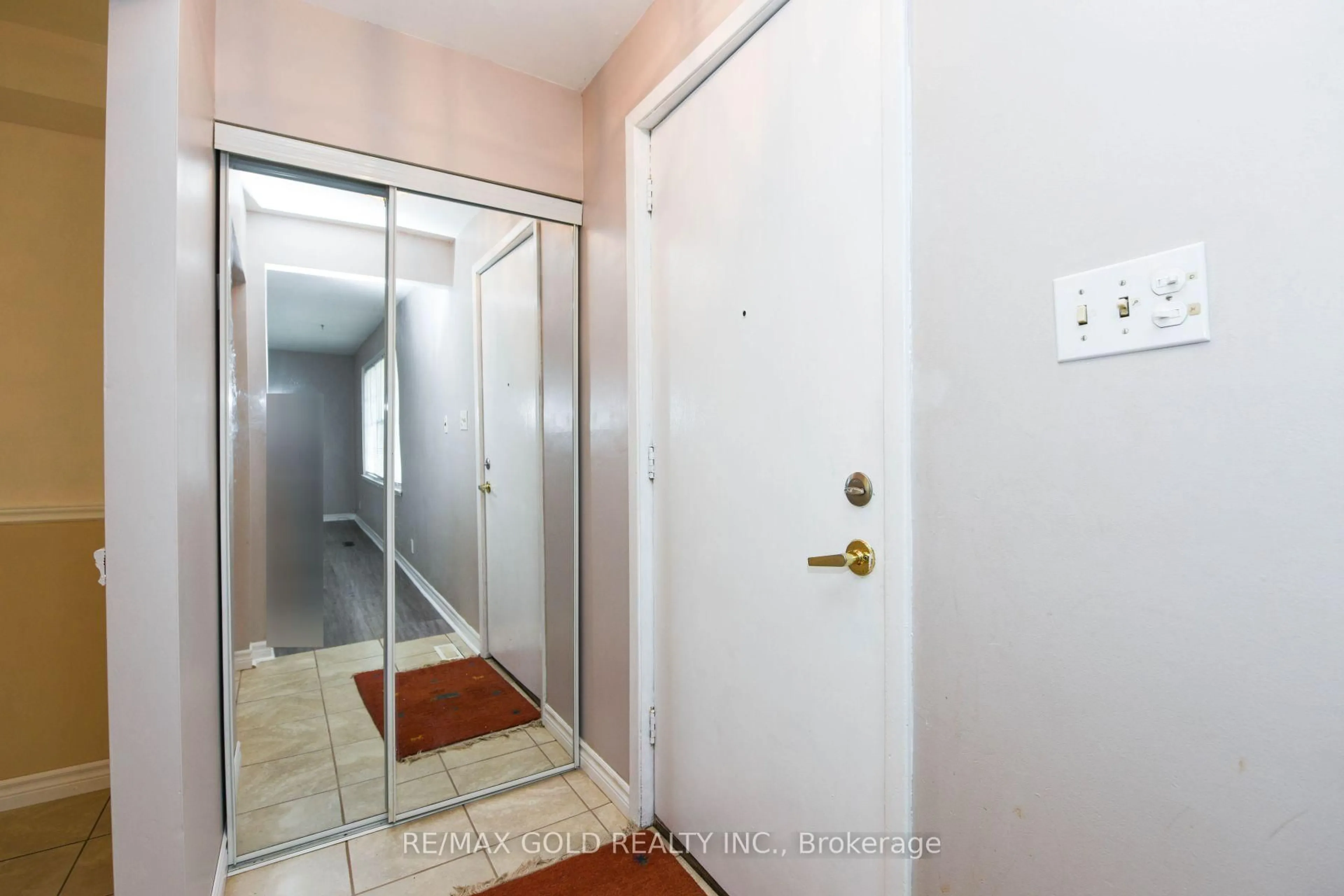 Unknown for 3657 Woodruff Cres, Mississauga Ontario L4T 1T8