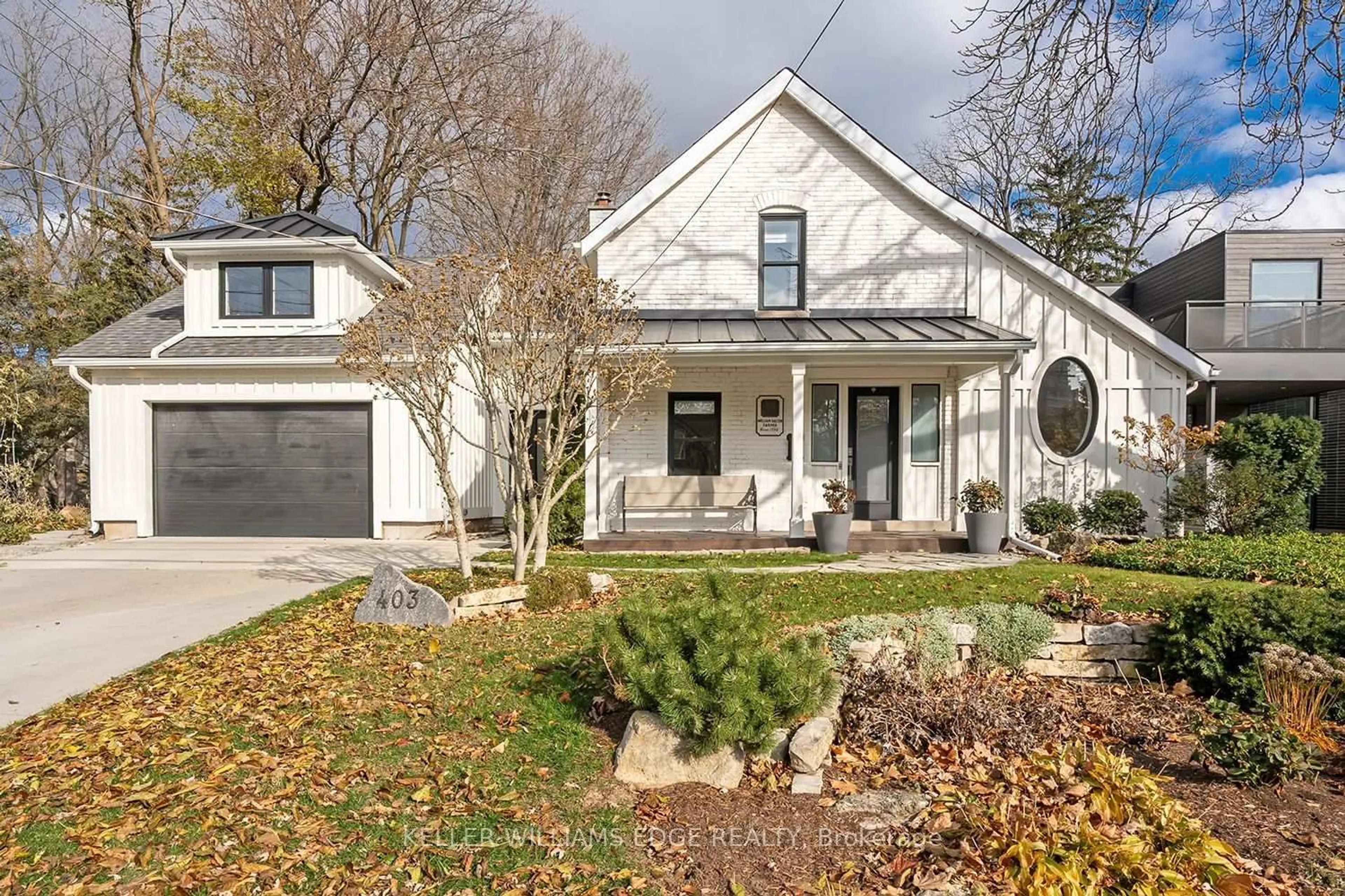 Home with brick exterior material, street for 403 Smith Ave, Burlington Ontario L7R 2T9