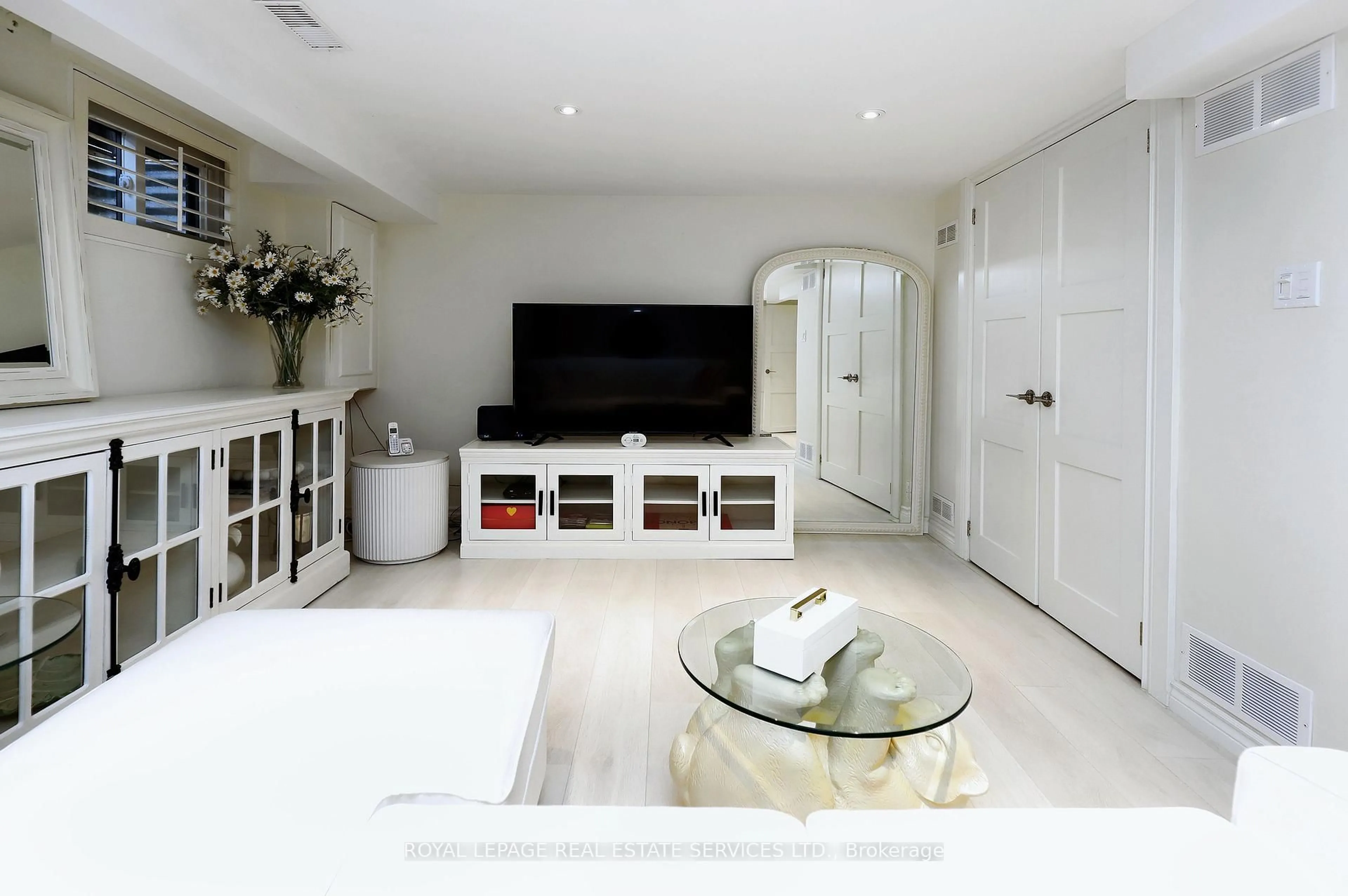 Unknown for 4230 Fieldgate Dr #10, Mississauga Ontario L4W 2M5