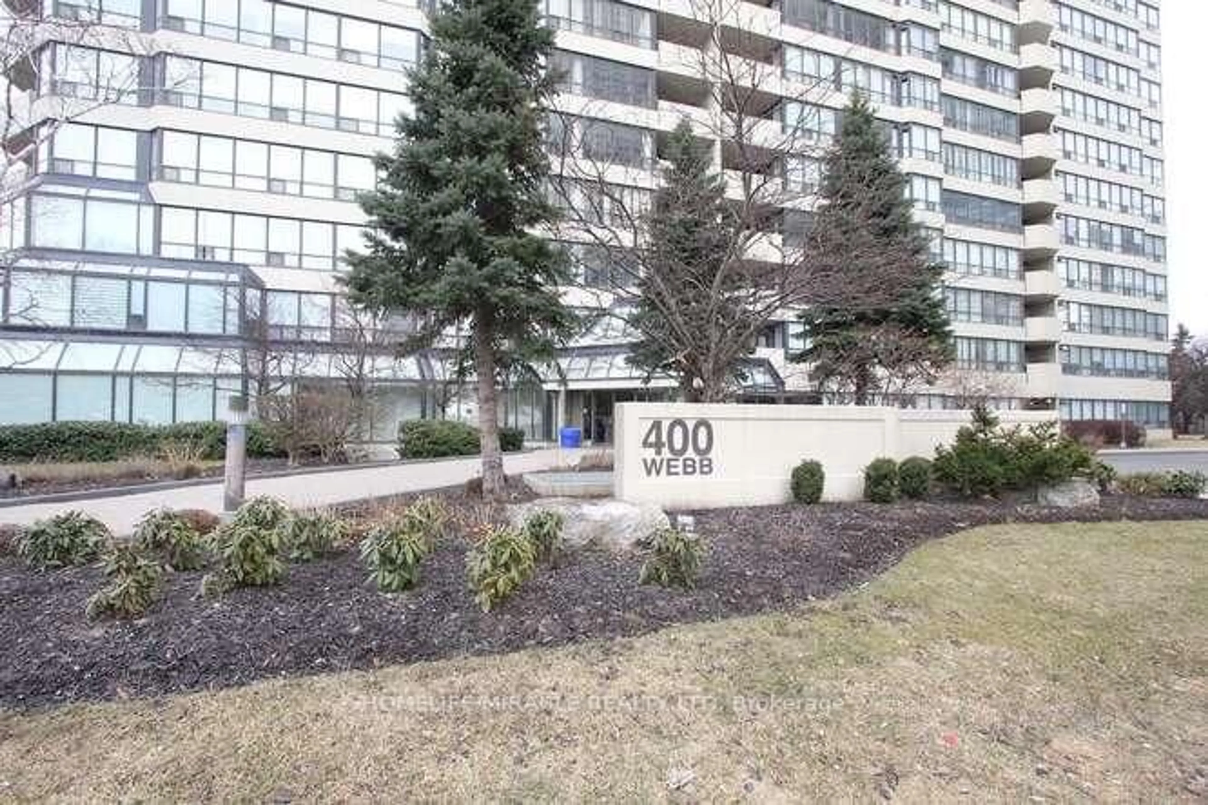Indoor foyer for 400 Webb Dr #806, Mississauga Ontario L5B 3Z7