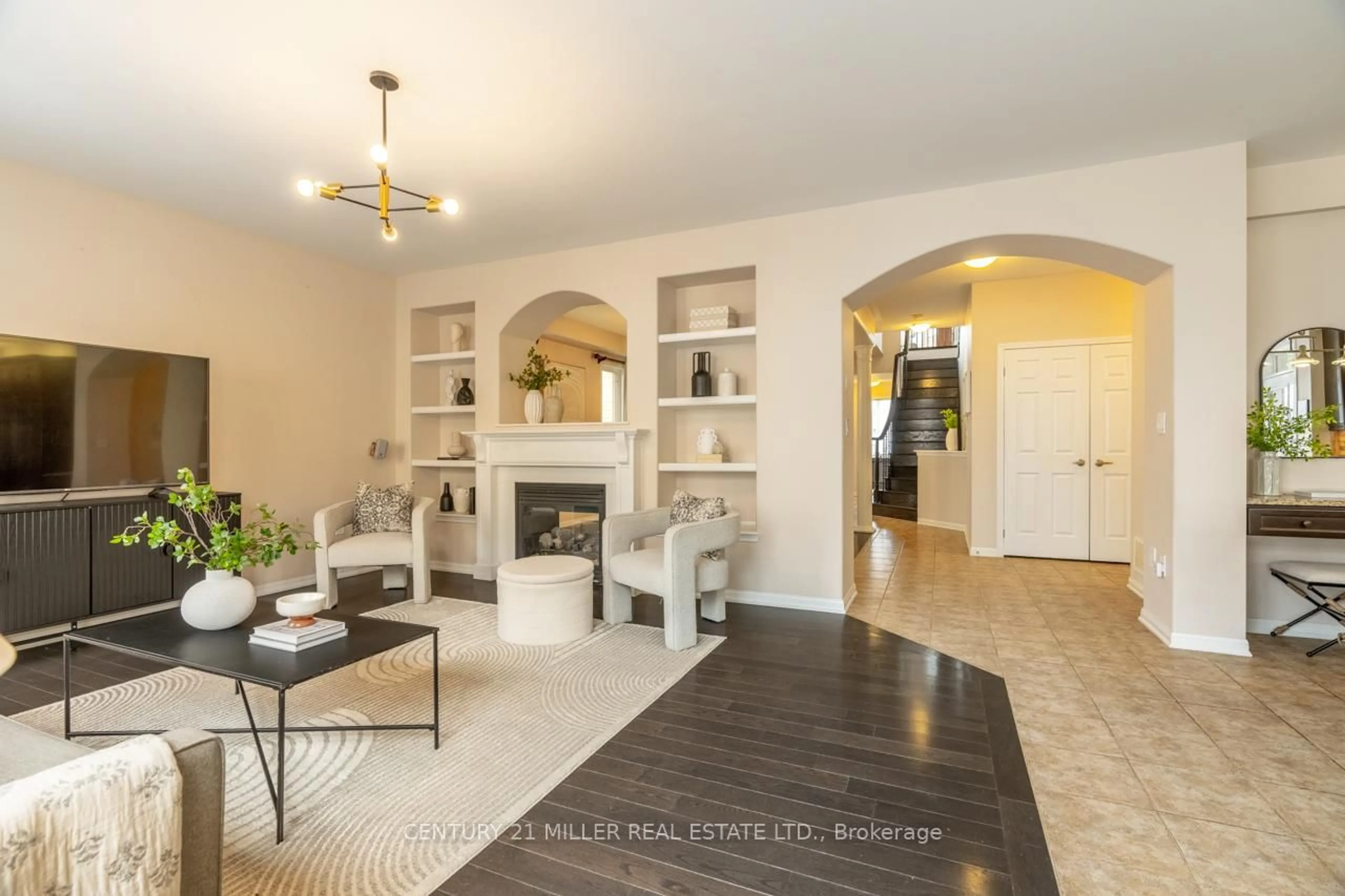 Living room with furniture, ceramic/tile floor for 468 Coombs Crt, Milton Ontario L9T 7N5