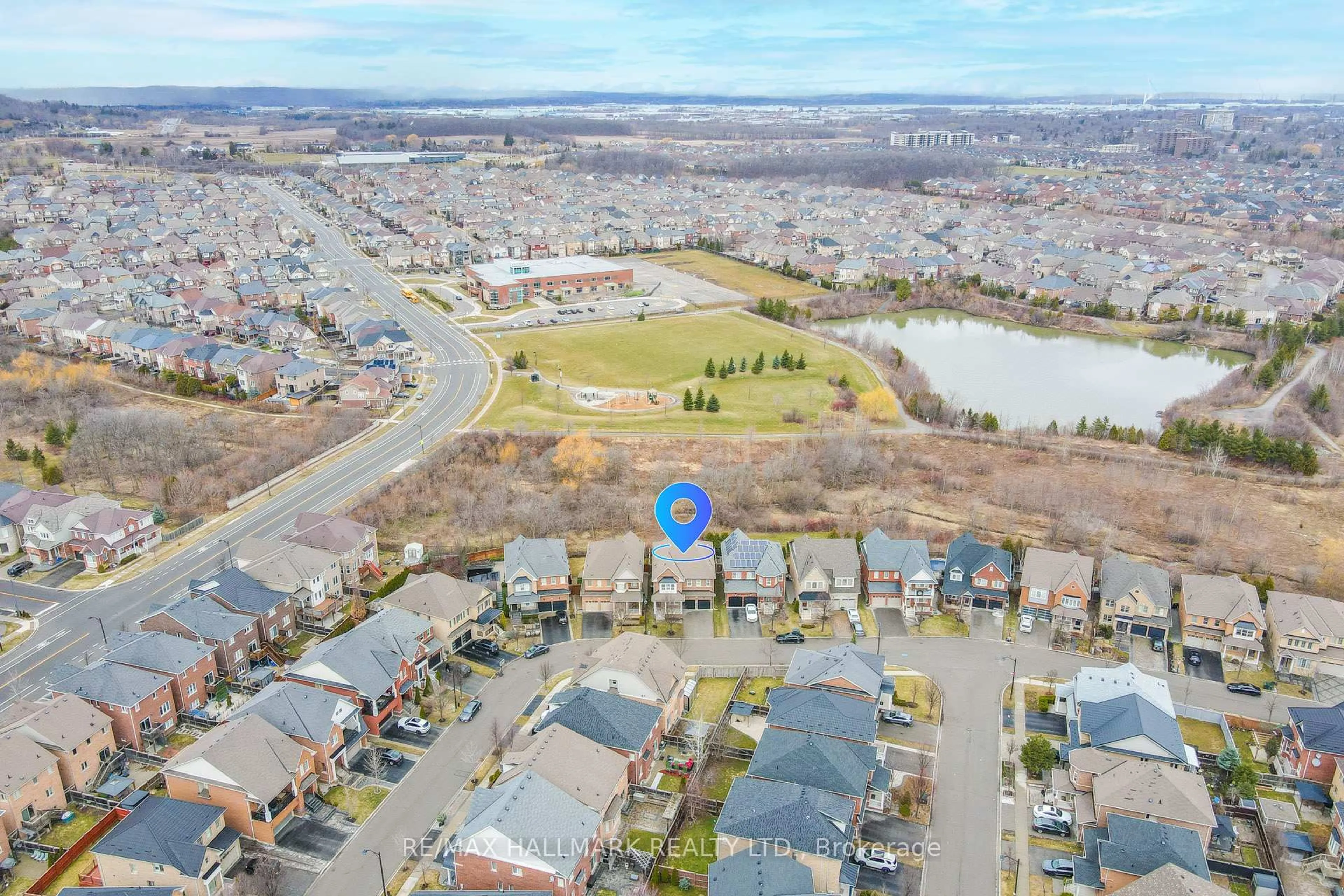 A pic from outside/outdoor area/front of a property/back of a property/a pic from drone, water/lake/river/ocean view for 358 Malboeuf Crt, Milton Ontario L9T 7Y3