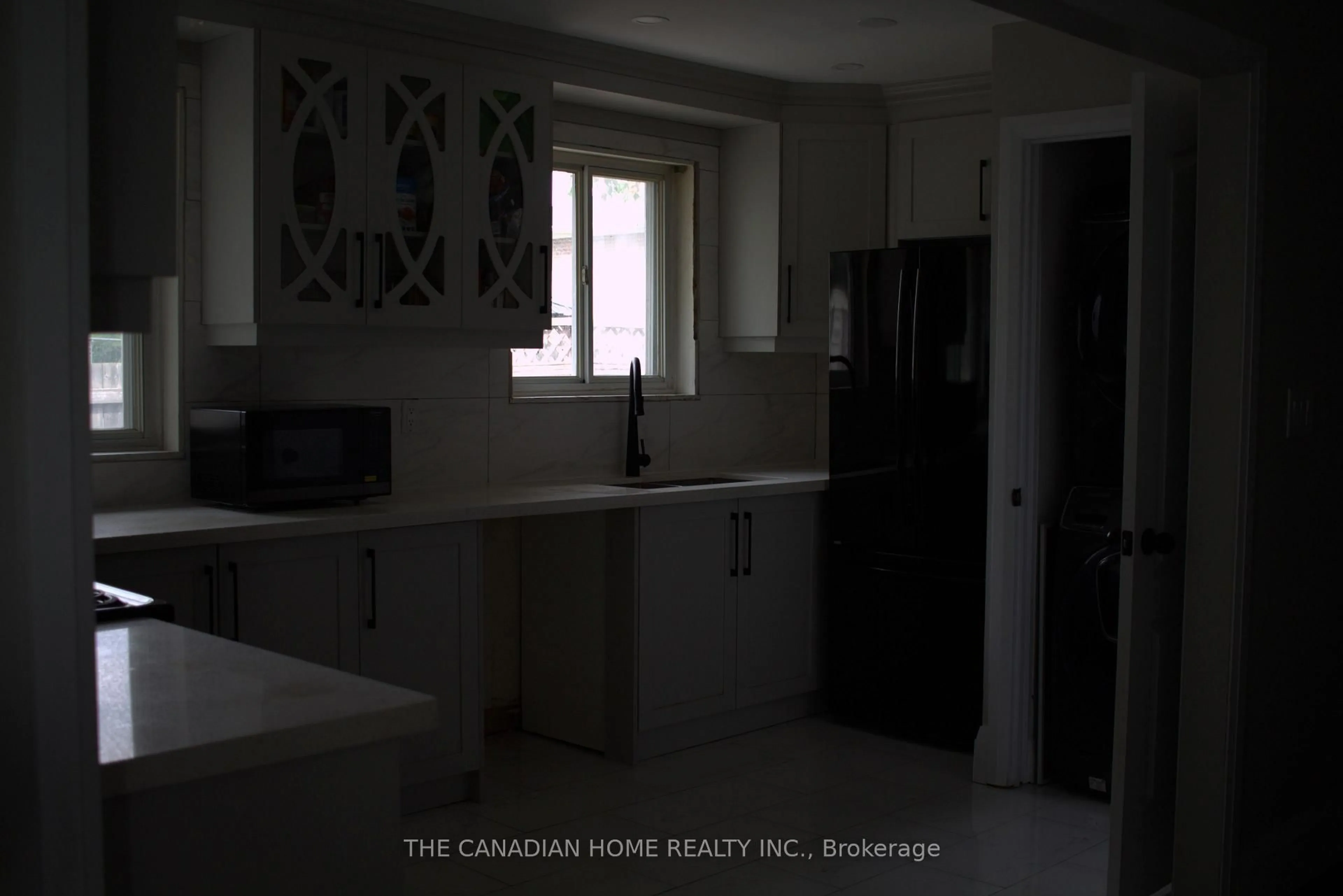 Unknown for 52 Davenport Cres, Brampton Ontario L6T 3L6