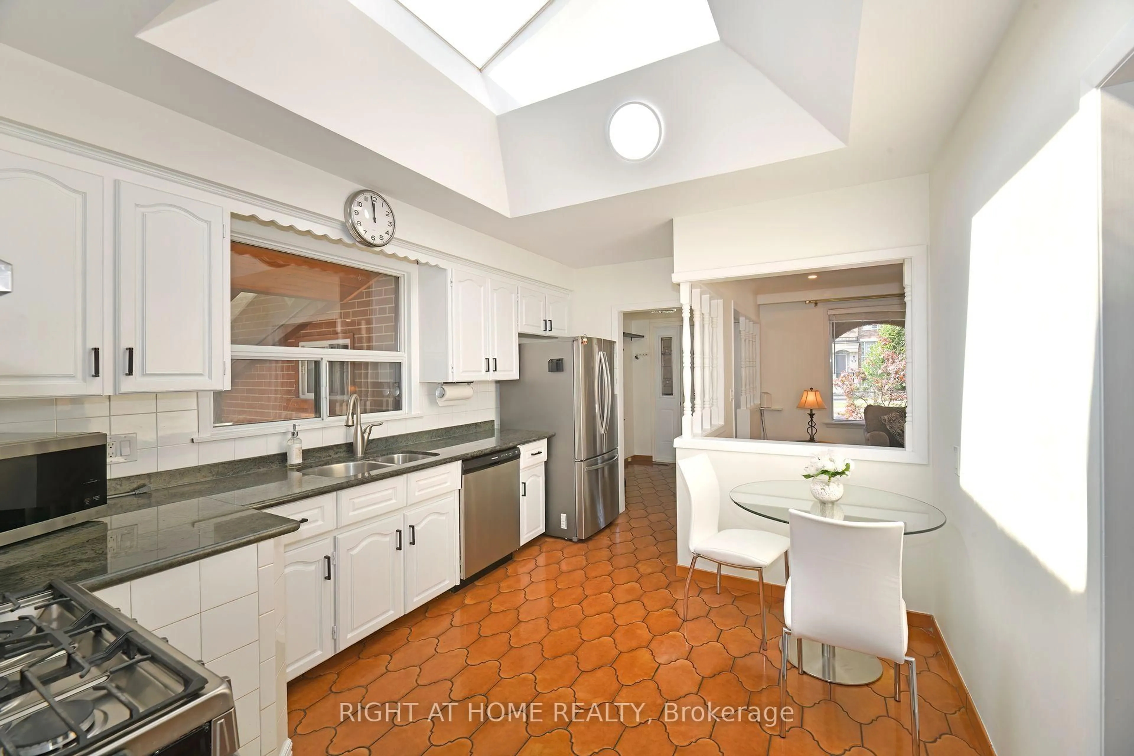 Standard kitchen, ceramic/tile floor for 1033 Islington Ave, Toronto Ontario M8Z 4R3