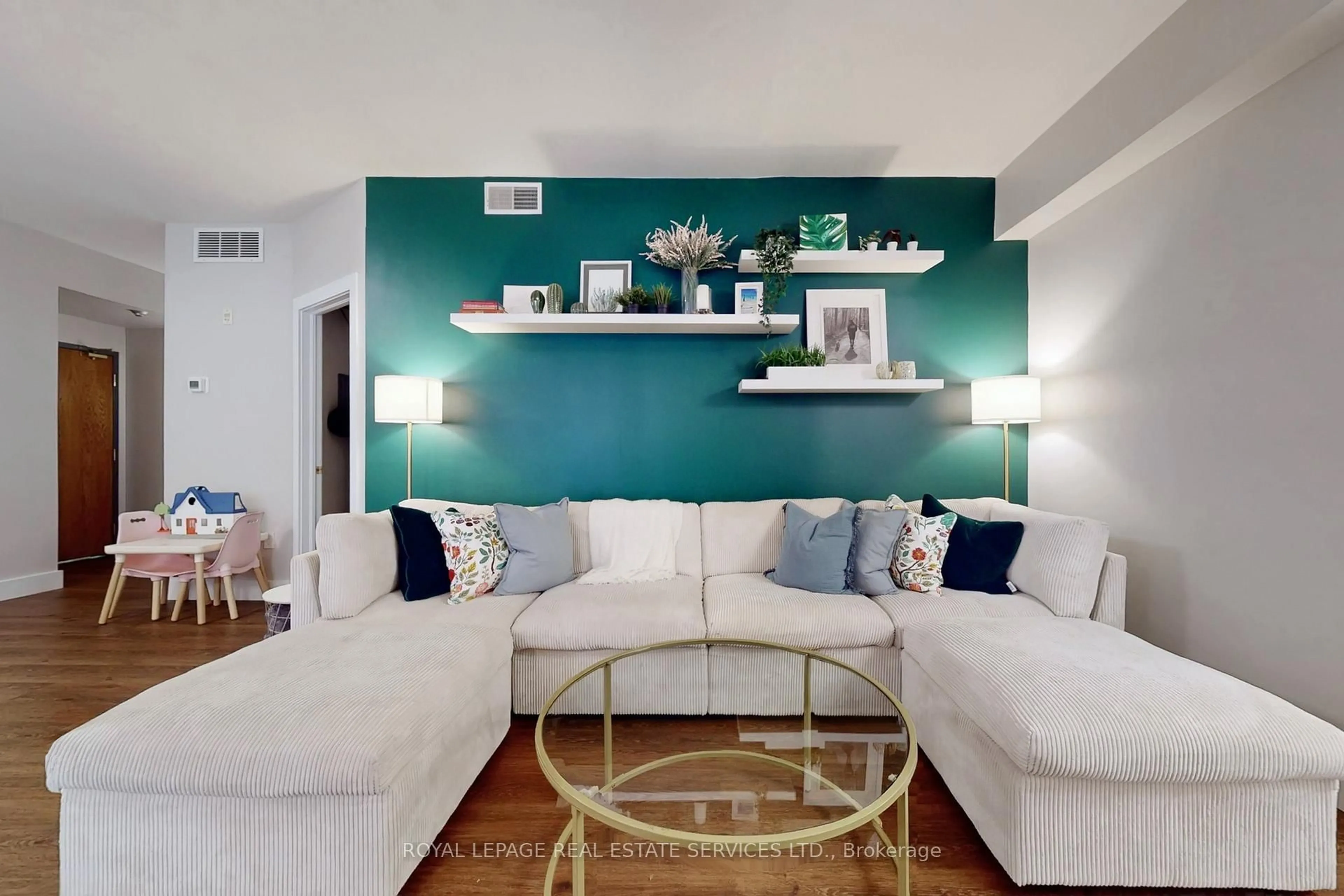 Living room with furniture, unknown for 4016 Kilmer Dr #104, Burlington Ontario L7M 5A7