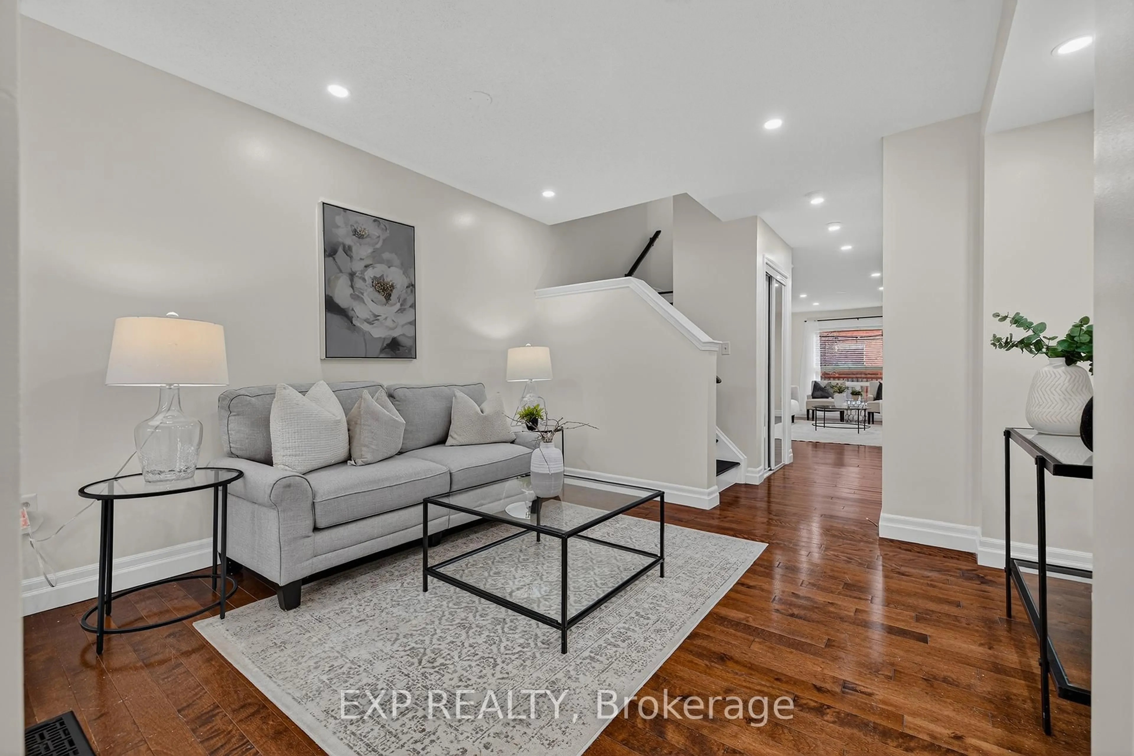 Living room with furniture, unknown for 4067 Donnic Dr, Burlington Ontario L7M 0A5