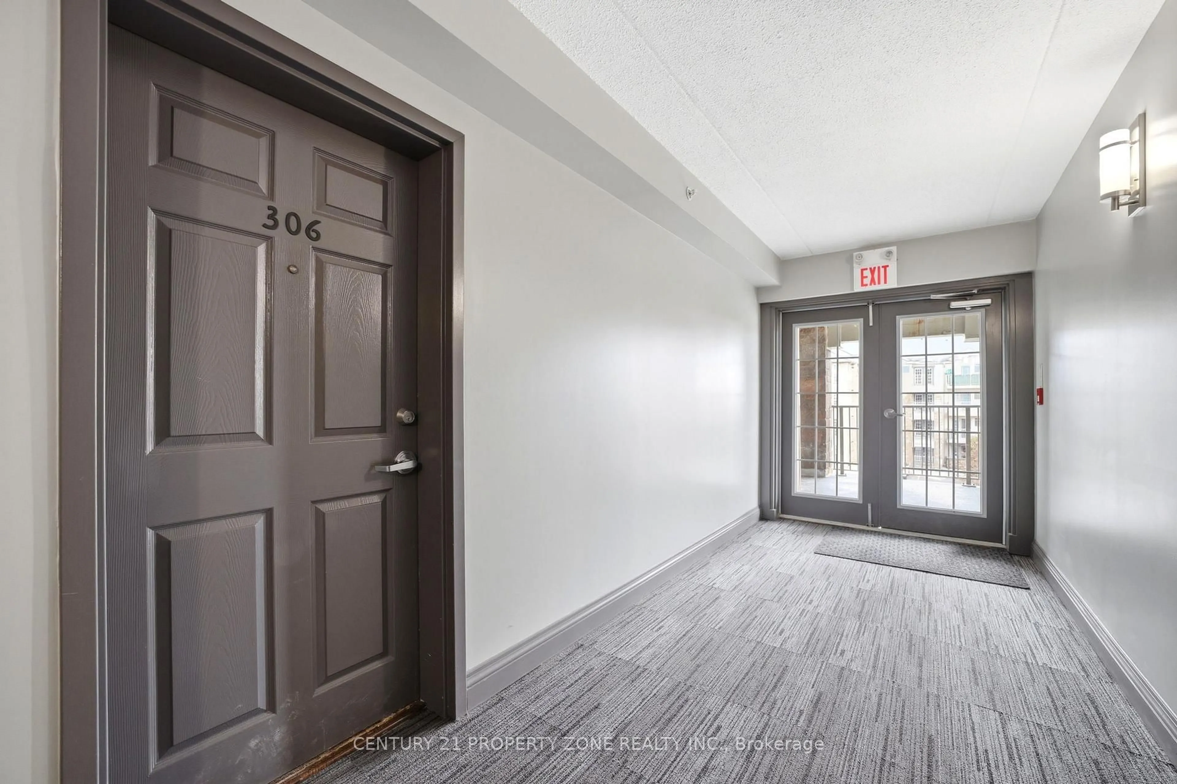 Indoor foyer for 306 - 1440 Bishops Gate, Oakville Ontario L6M 4M9