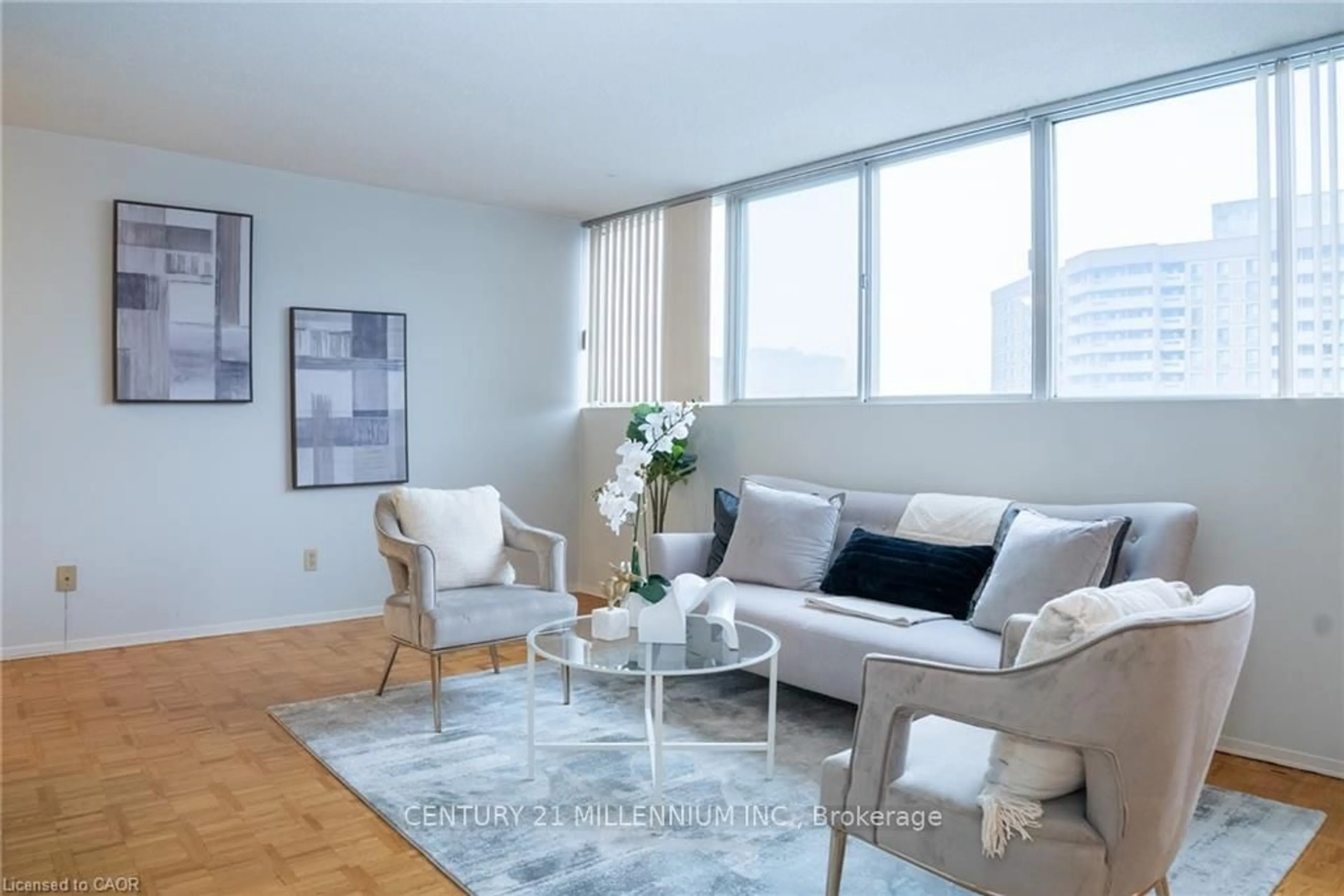 Living room with furniture, unknown for 3700 Kaneff Cres #1103, Mississauga Ontario L5A 4B8