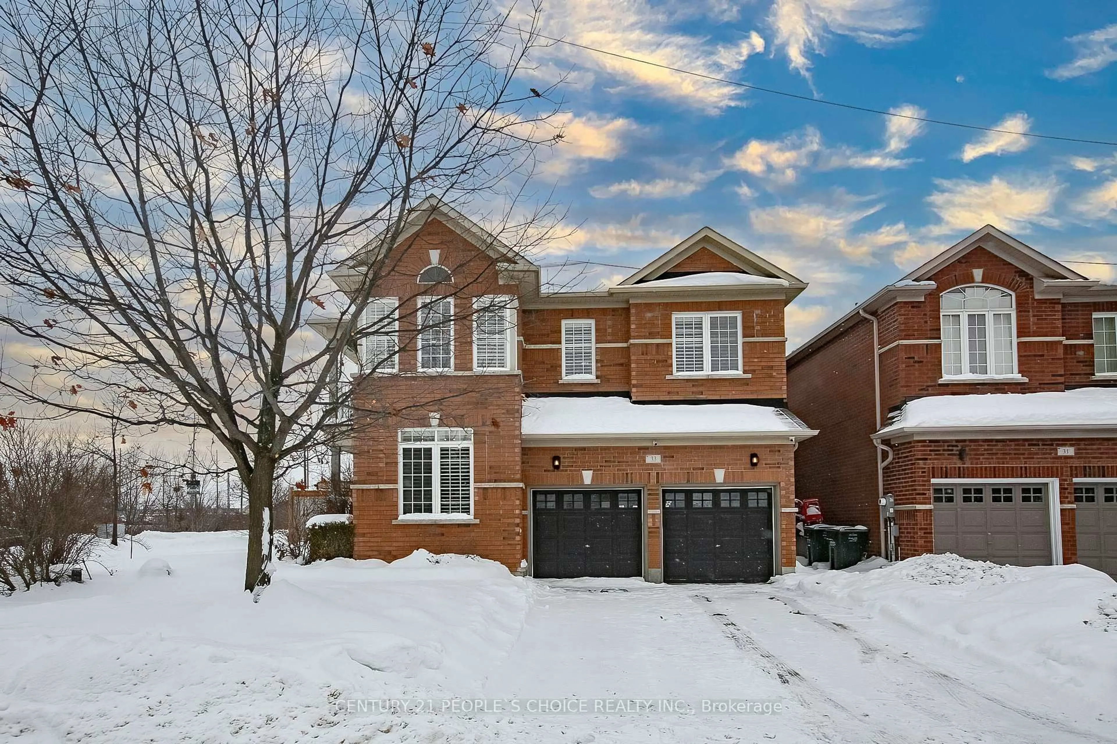Home with brick exterior material, street for 33 Accent Circ, Brampton Ontario L7A 0L3