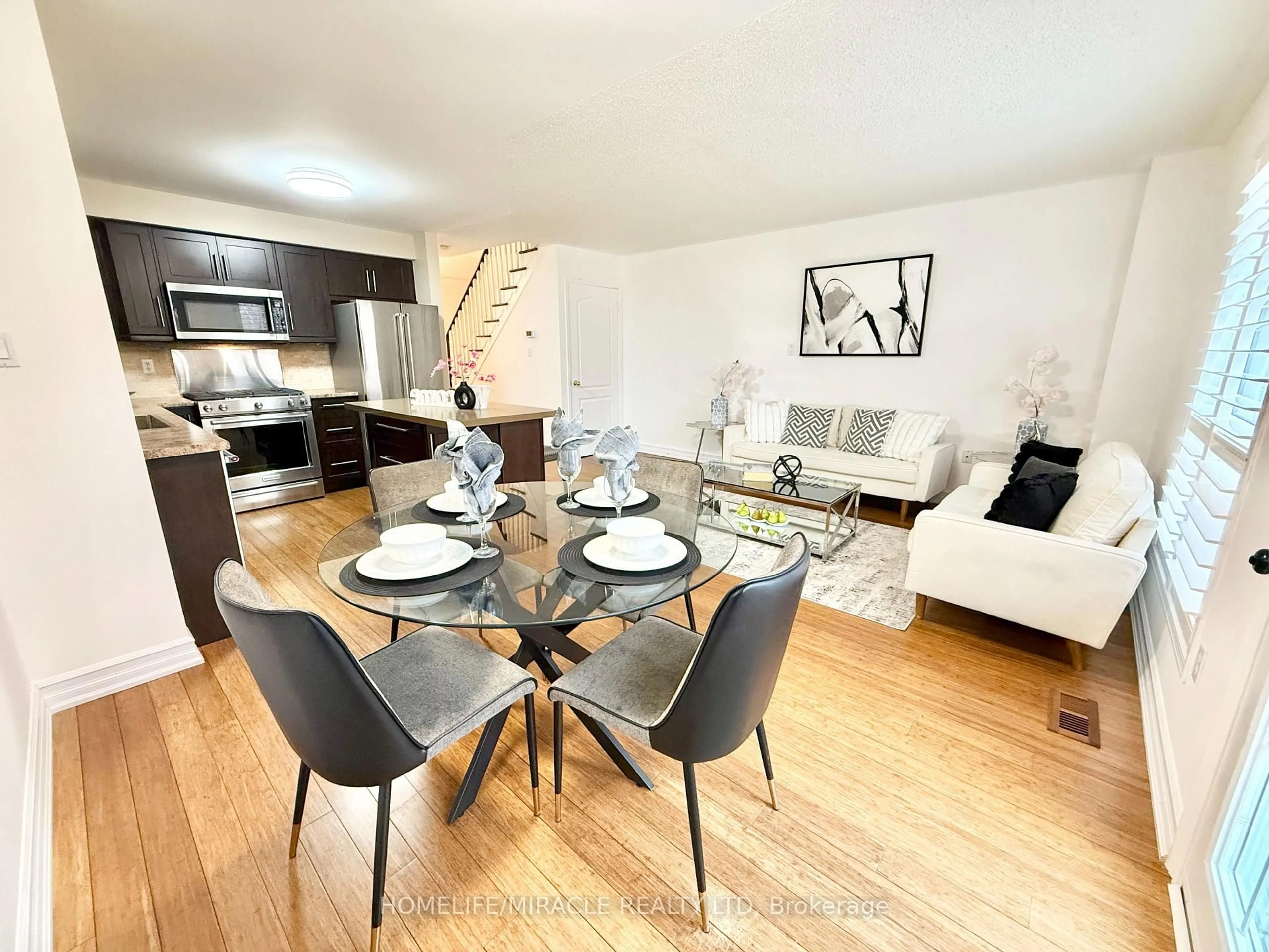 Unknown for 5530 Glen Erin Dr ##28, Mississauga Ontario L5M 6E8