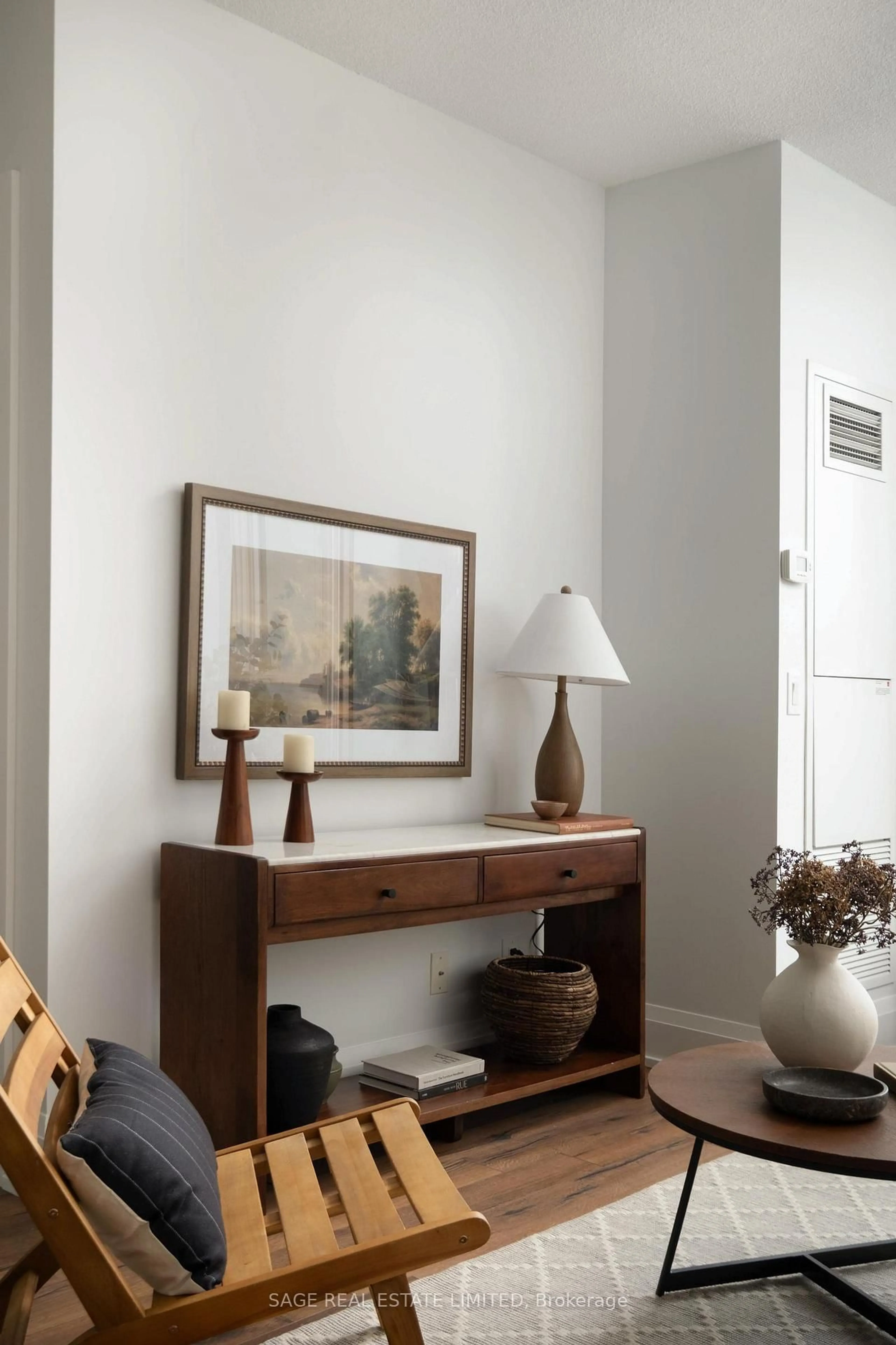 Unknown for 2 Old Mill Dr #612, Toronto Ontario M6S 0A2