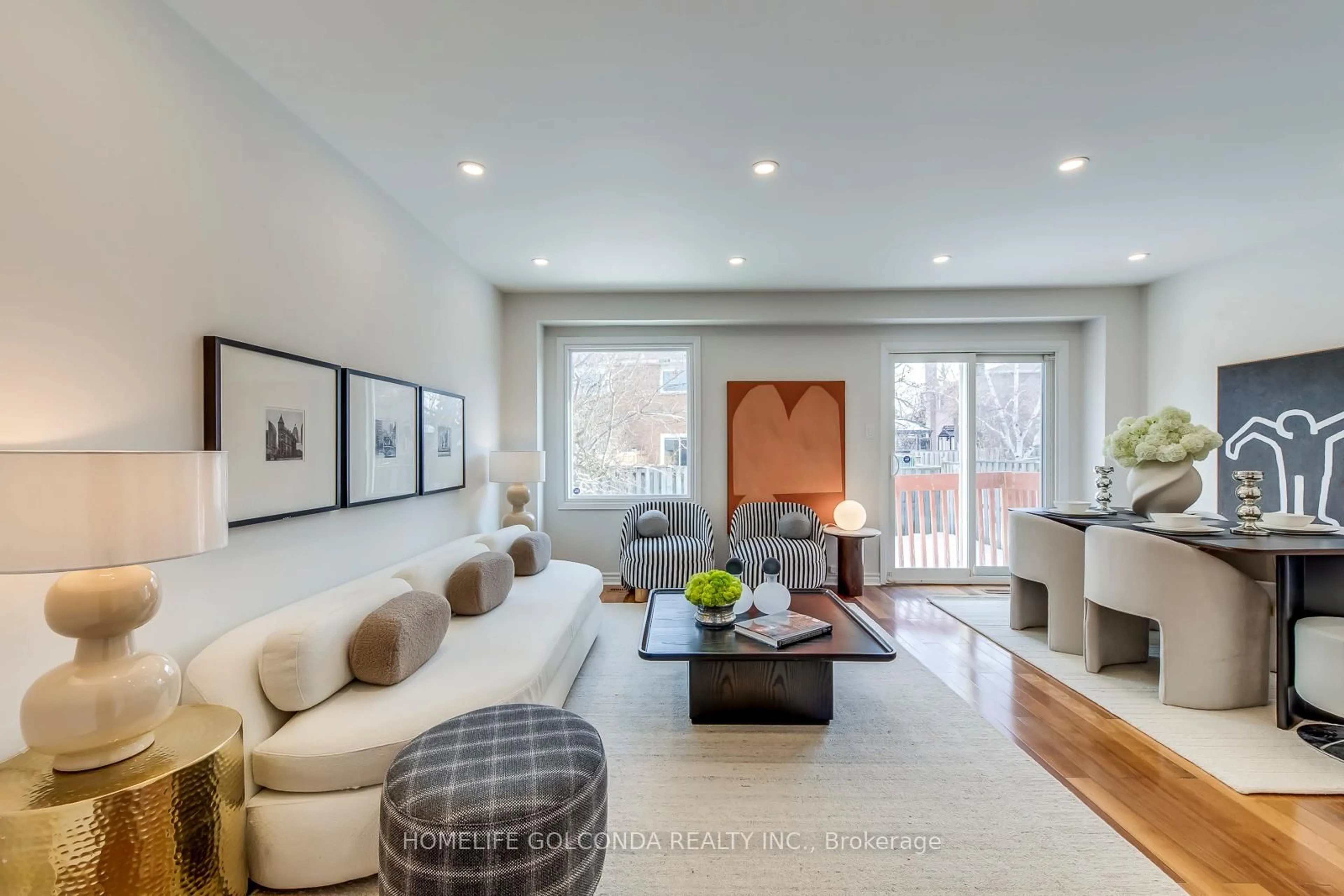 Living room with furniture, unknown for 439 Bluesky Cres, Mississauga Ontario L5R 2R9