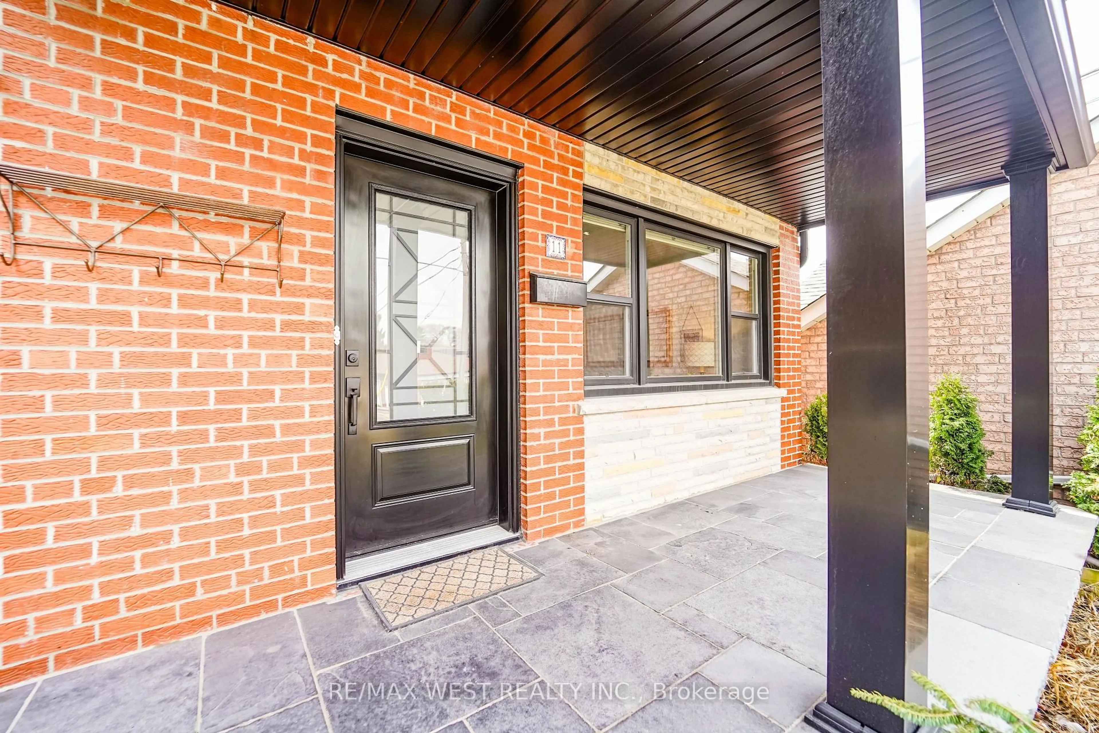 Unknown for 11 Helen Ave, Toronto Ontario M6N 2B4