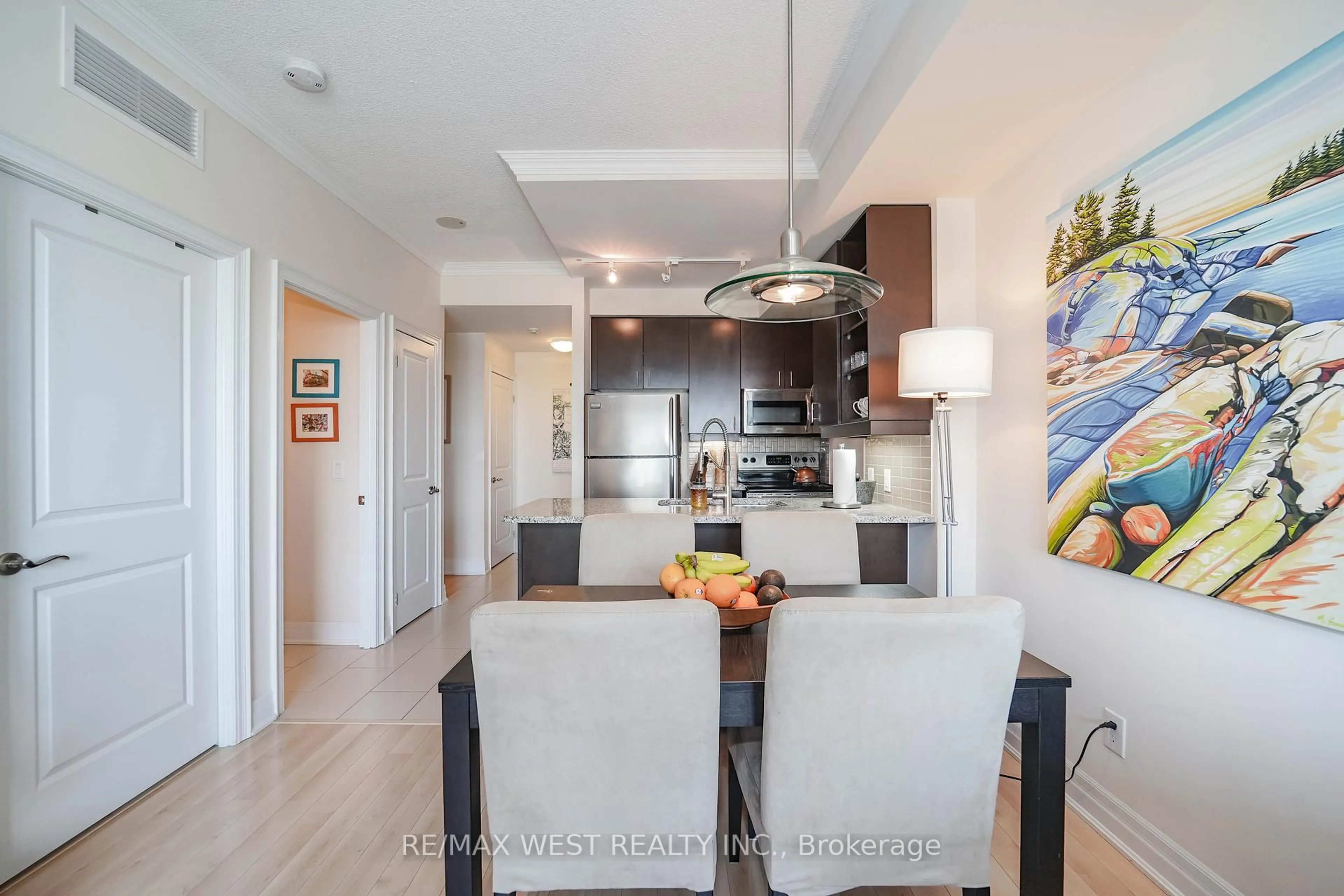 Open concept kitchen, unknown for 100 John St #909, Brampton Ontario L6W 0A8