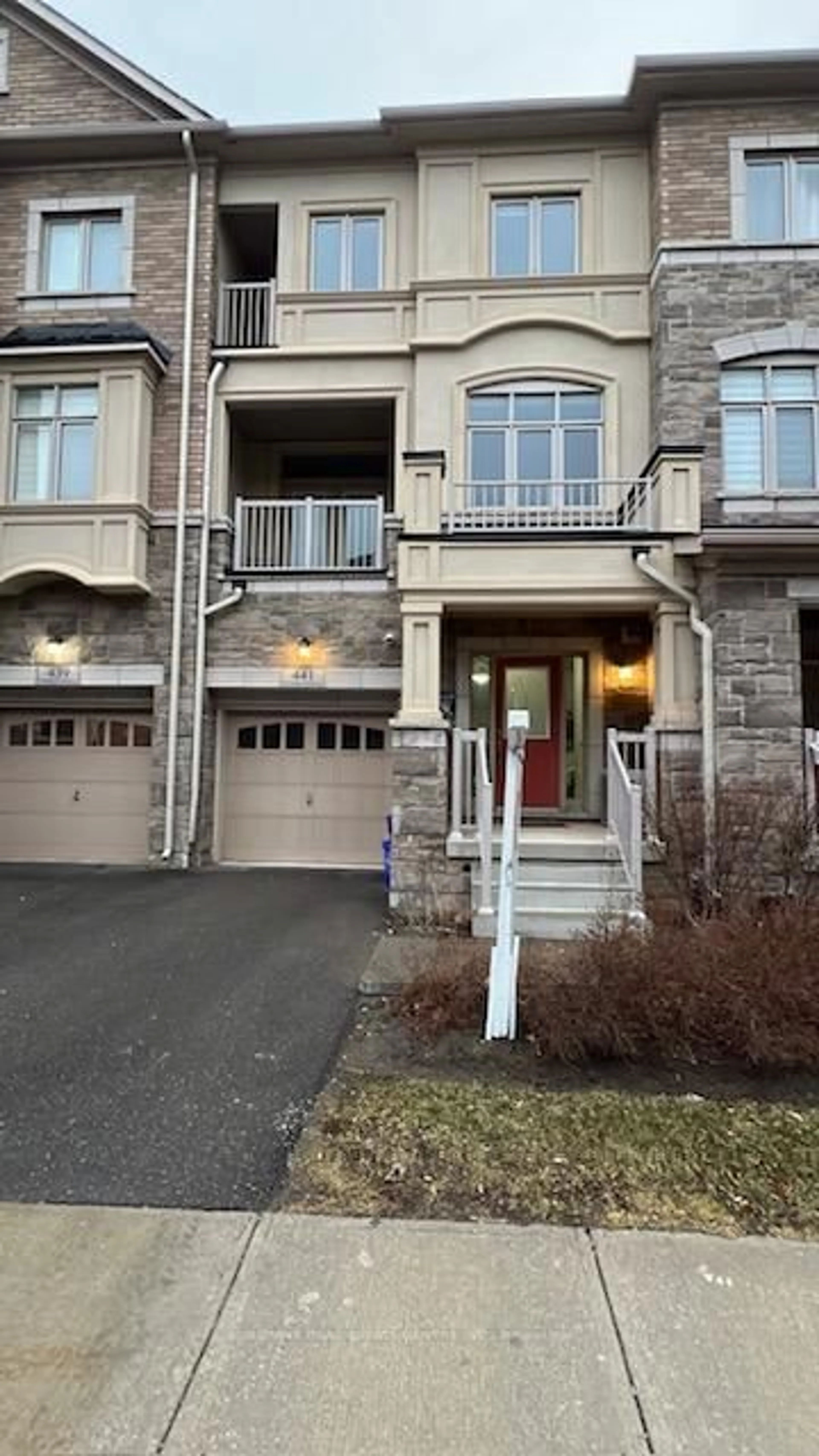 Unknown for 441 Brooklyn Common, Oakville Ontario L6H 3P4