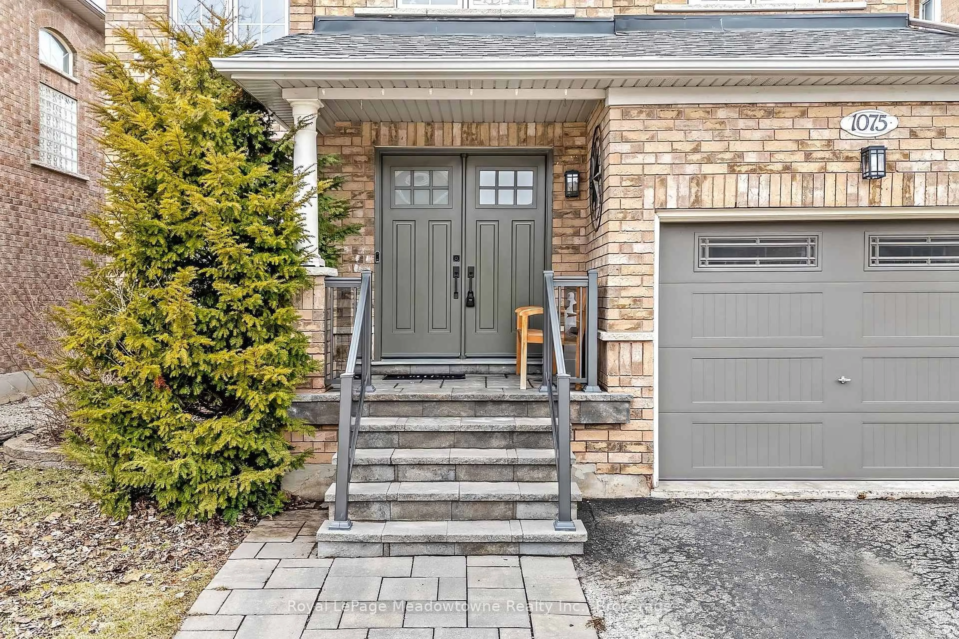Home with brick exterior material, street for 1075 Sprucedale Lane, Milton Ontario L9T 5P3