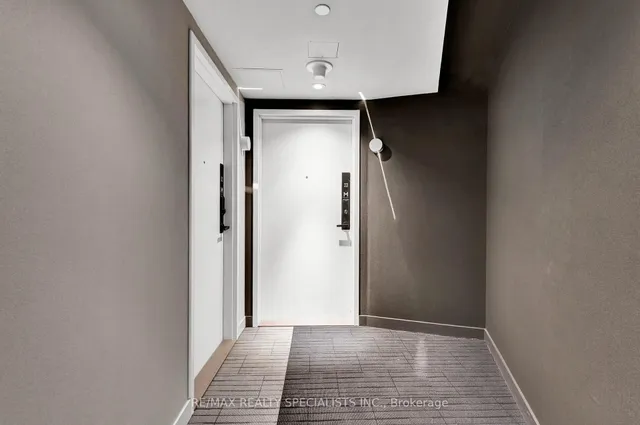 3883 QUARTZ Rd #321, Mississauga 4