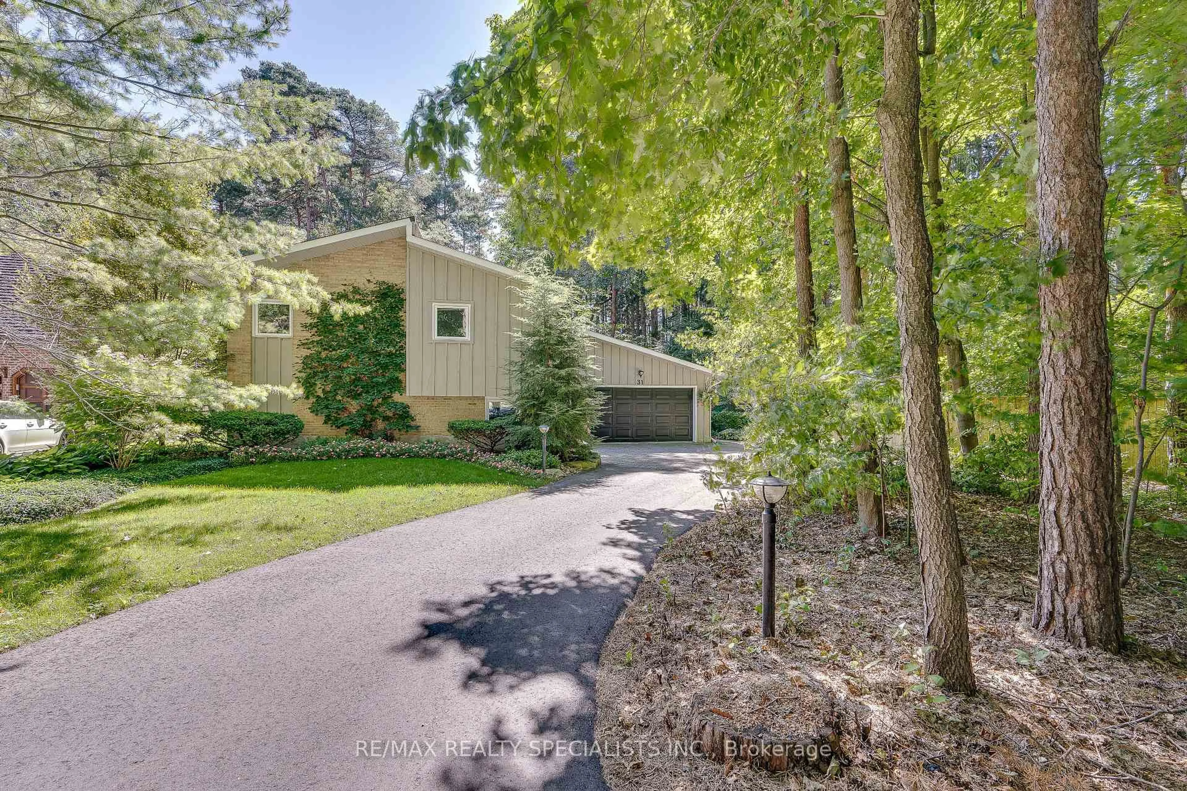 Unknown for 31 Oliver's Lane, Caledon Ontario L7C 1G5