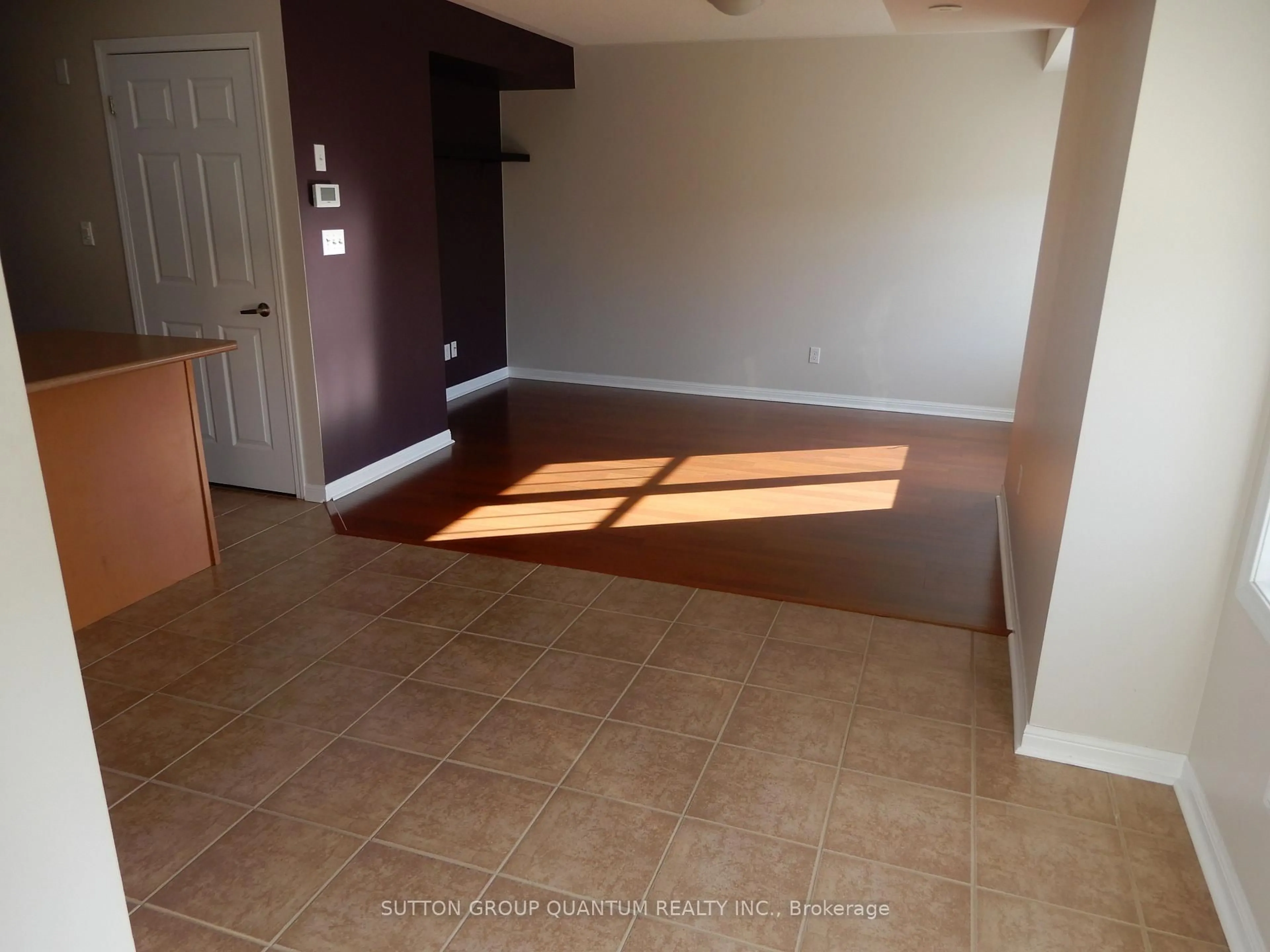 Unknown for 594 Shoreline Dr #3, Mississauga Ontario L5B 0A8