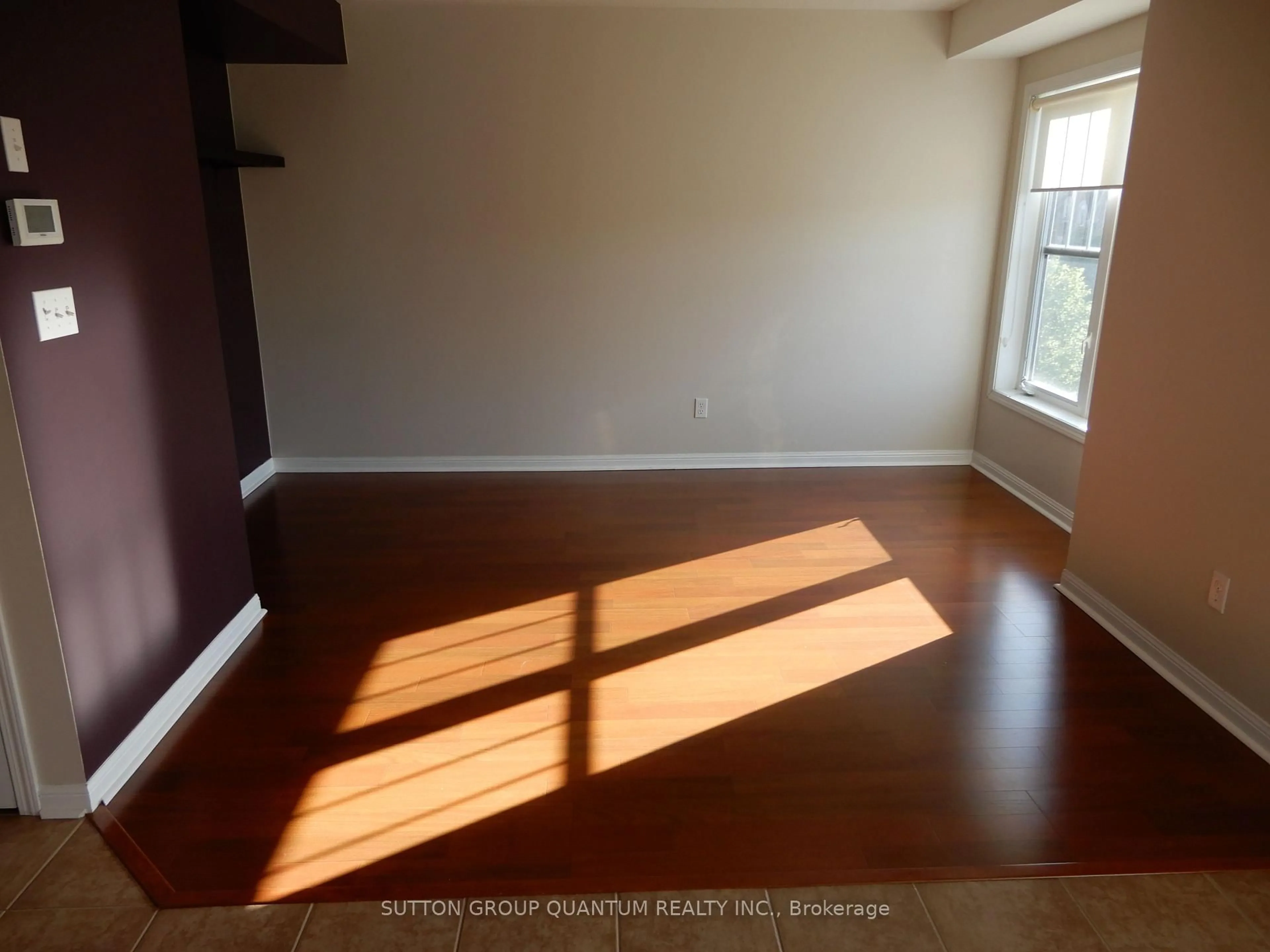 A pic of a room for 594 Shoreline Dr #3, Mississauga Ontario L5B 0A8