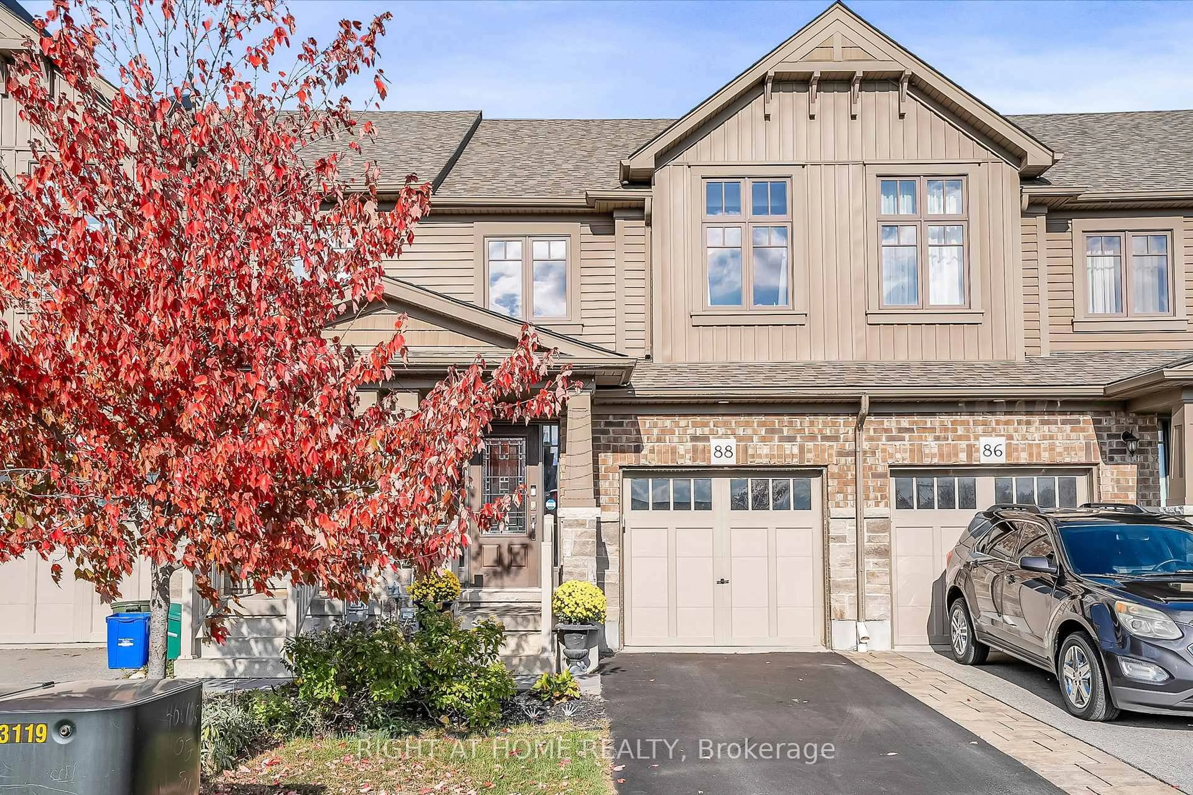 Home with brick exterior material, street for 88 Winterton Crt, Orangeville Ontario L9W 6Z7