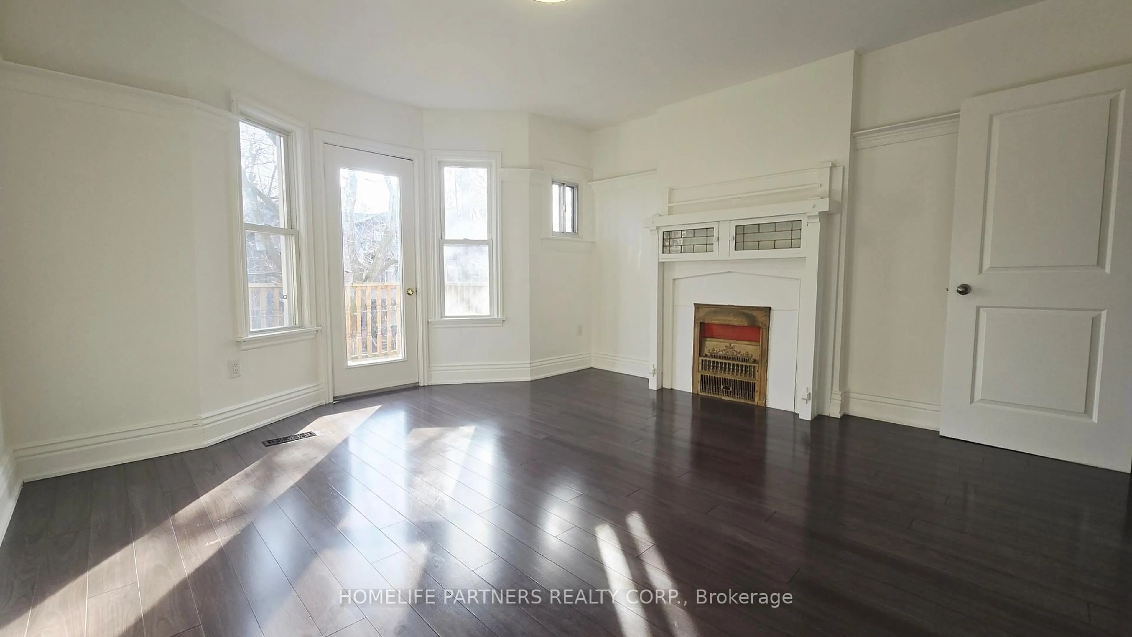 A pic of a room for 86 Macdonell Ave, Toronto Ontario M6R 2A2