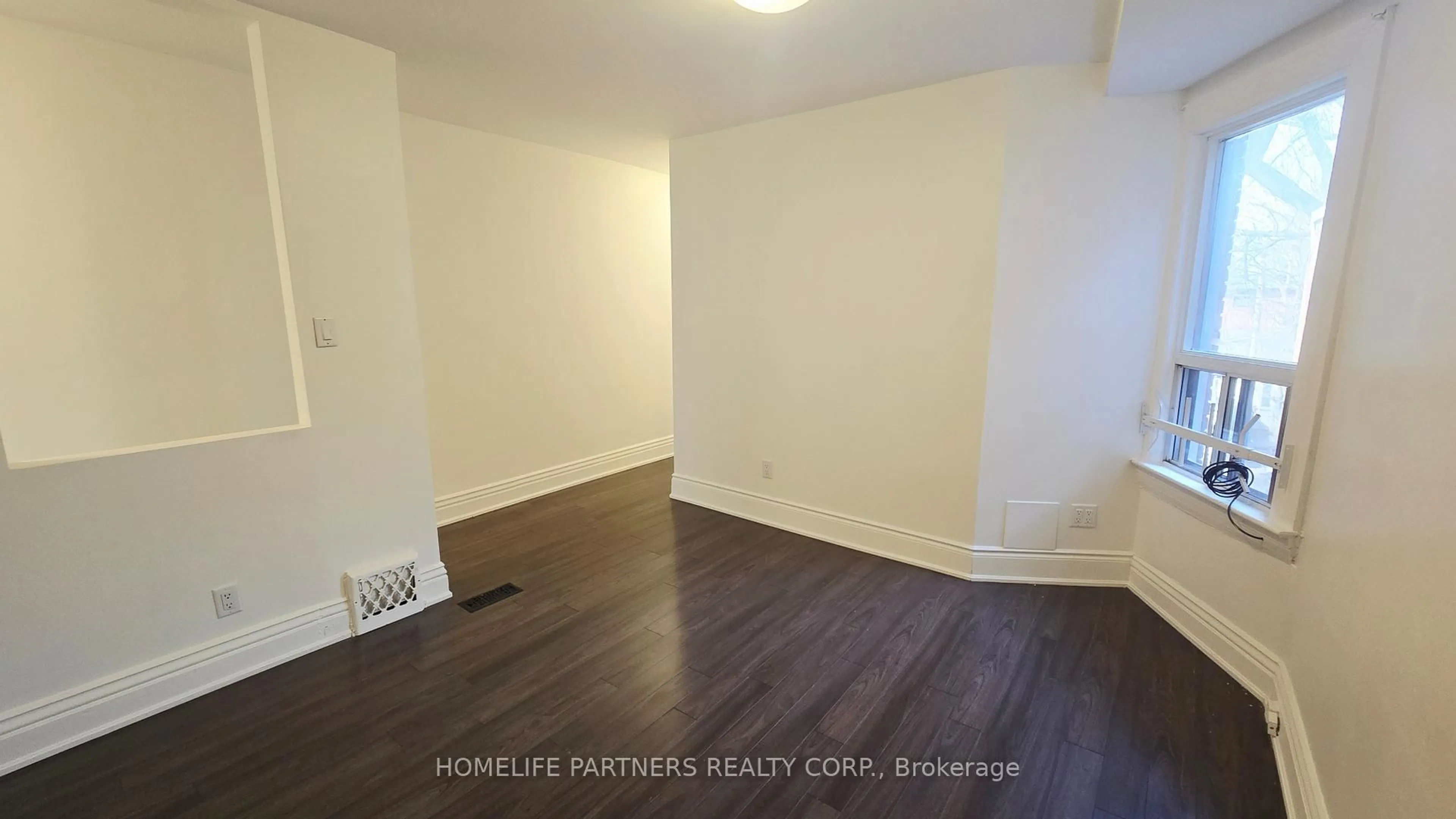 A pic of a room for 86 Macdonell Ave, Toronto Ontario M6R 2A2