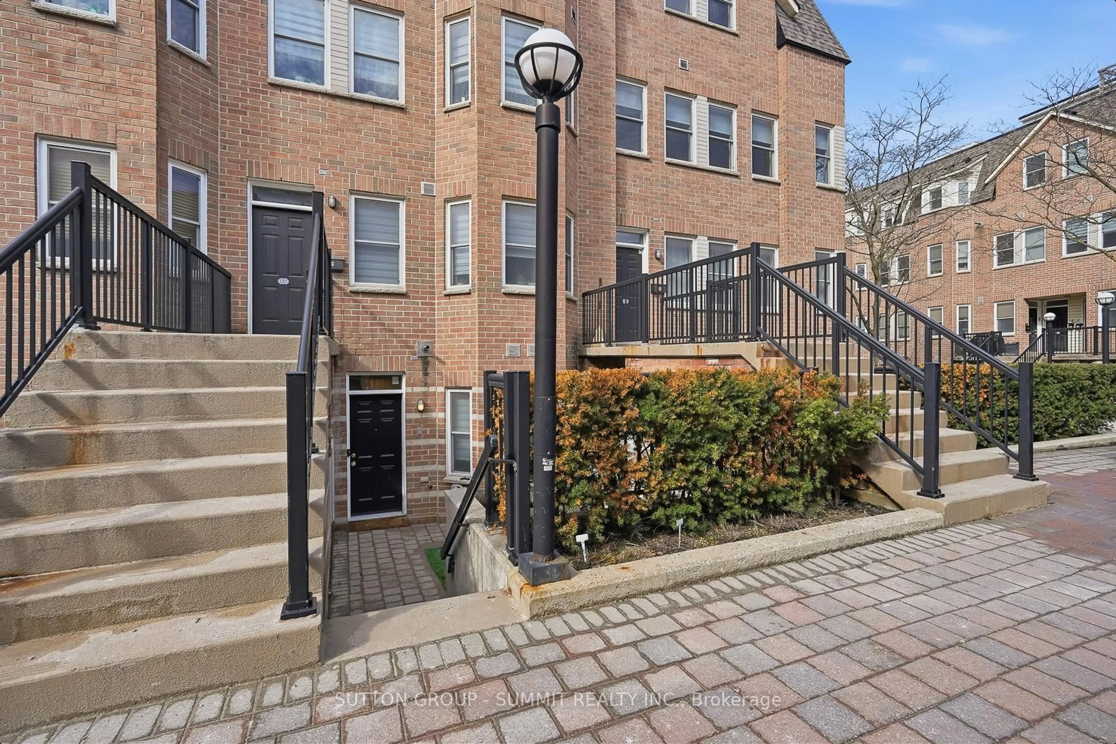 Unknown for 760 LAWRENCE Ave #126, Toronto Ontario M6A 3E7