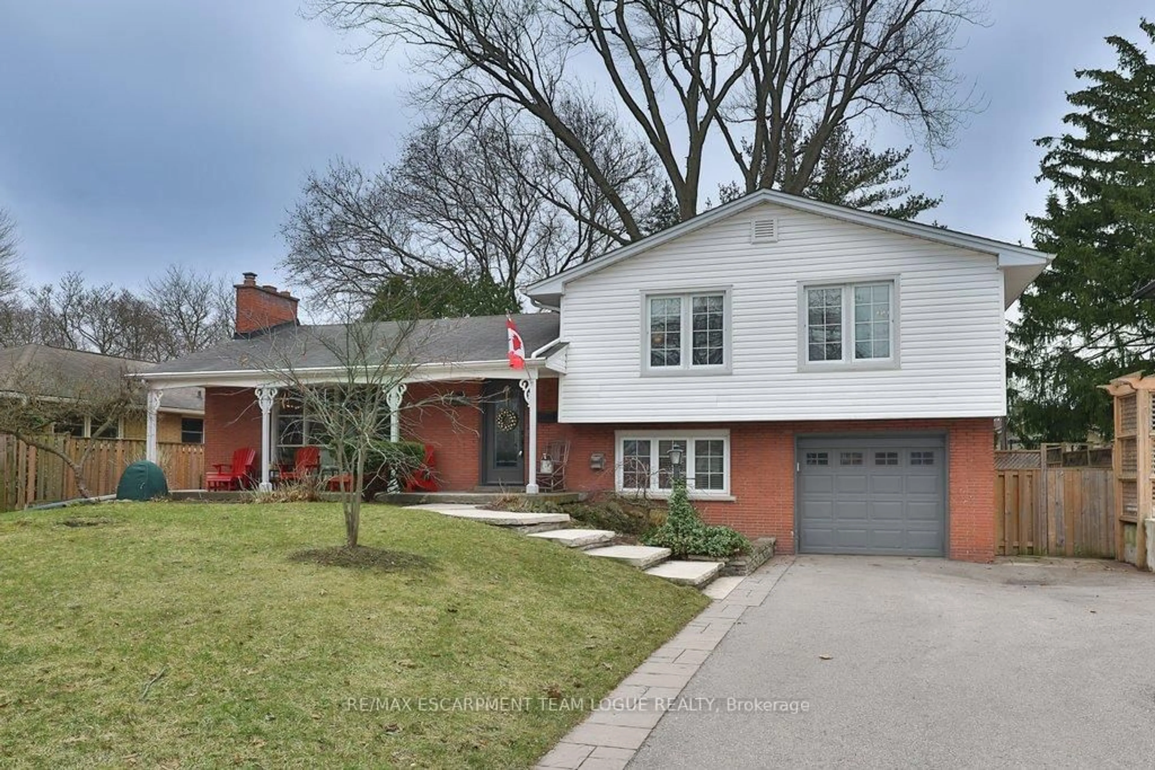 Home with brick exterior material, street for 377 Arden Cres, Burlington Ontario L7L 2A7
