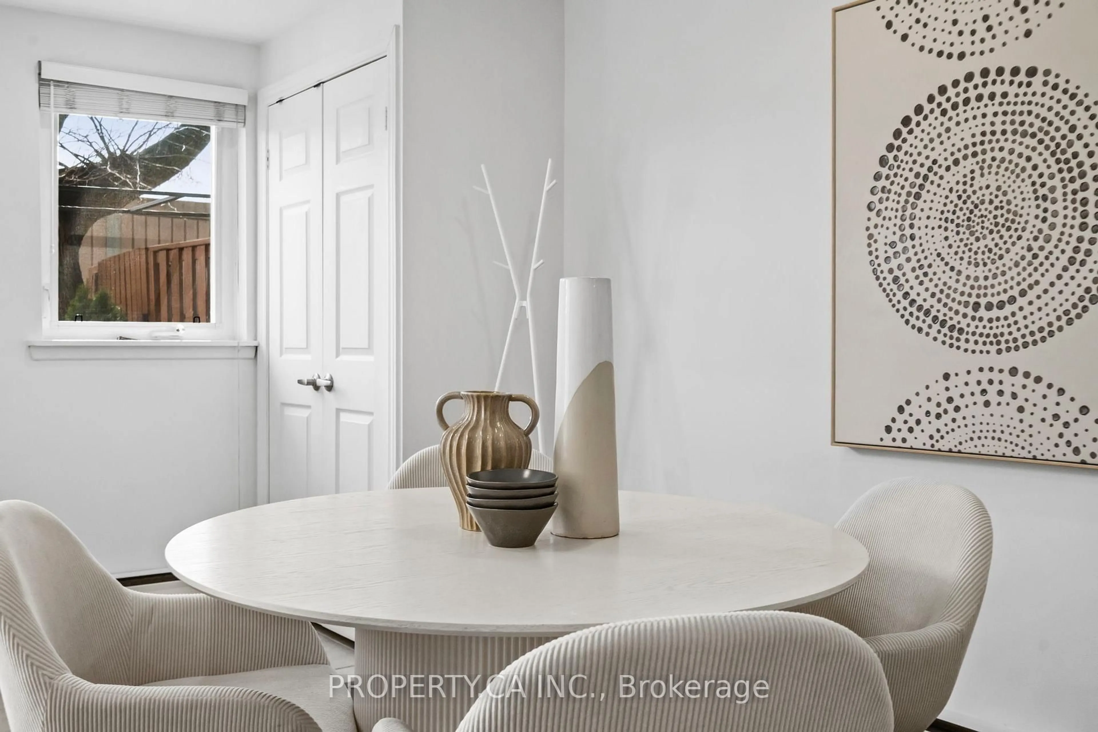 A pic of a room for 1055 Dundas St #179, Mississauga Ontario L4Y 3X6