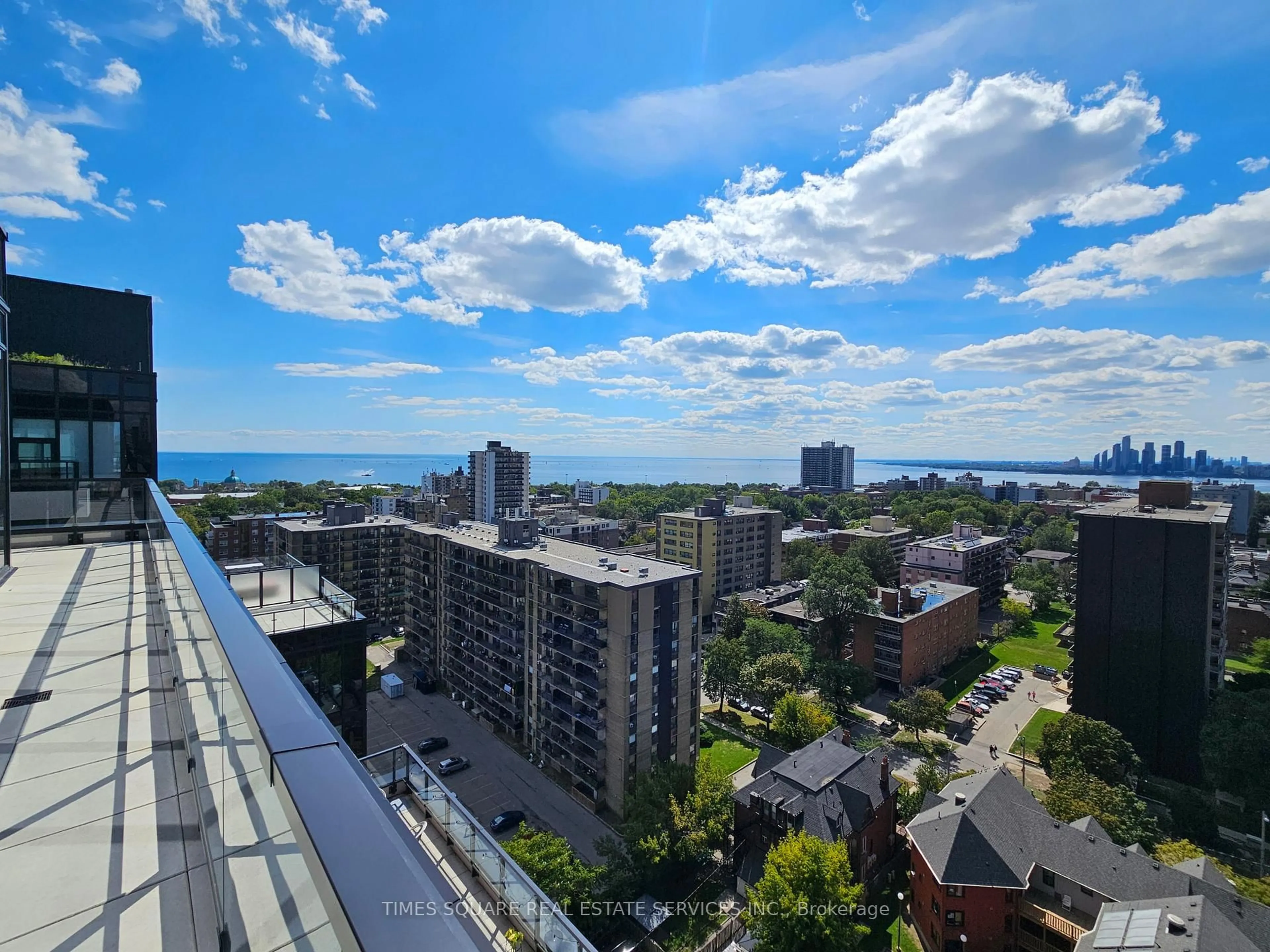 A pic from outside/outdoor area/front of a property/back of a property/a pic from drone, city buildings view from balcony for 270 Dufferin St #PH12, Toronto Ontario M6K 0H8