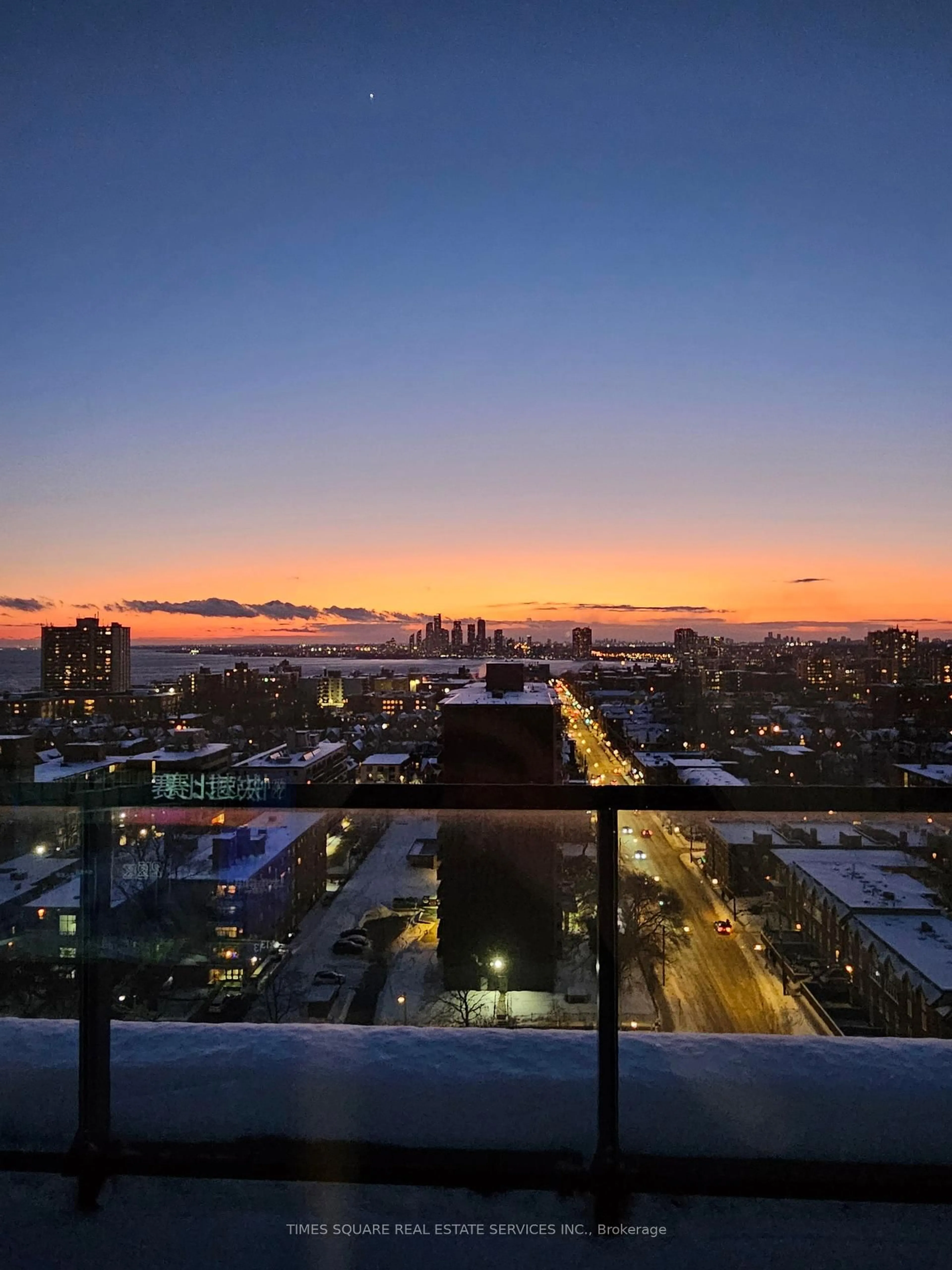 Unknown for 270 Dufferin St #PH12, Toronto Ontario M6K 0H8