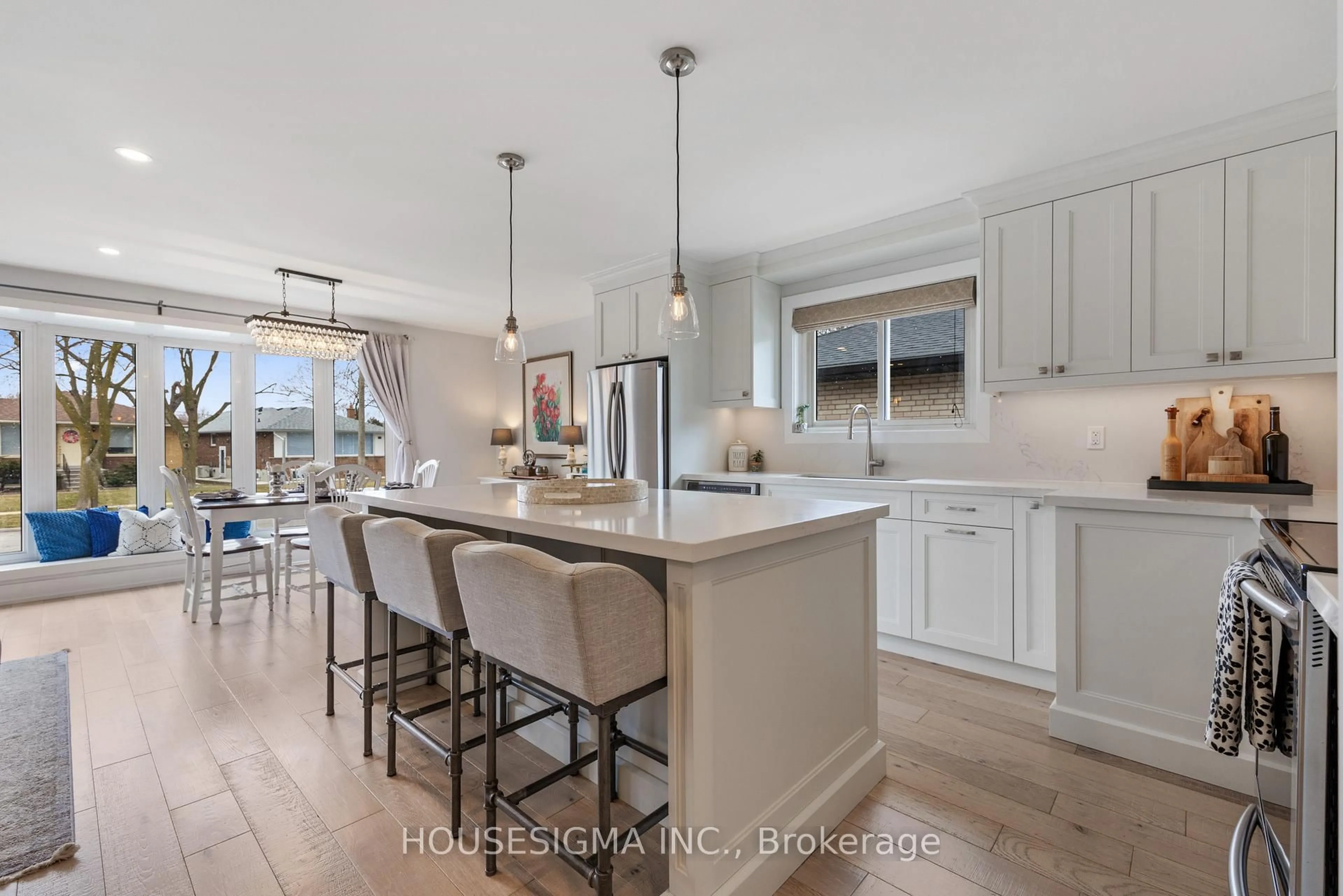 Open concept kitchen, ceramic/tile floor for 11 Tynevale Dr, Toronto Ontario M9R 2B3