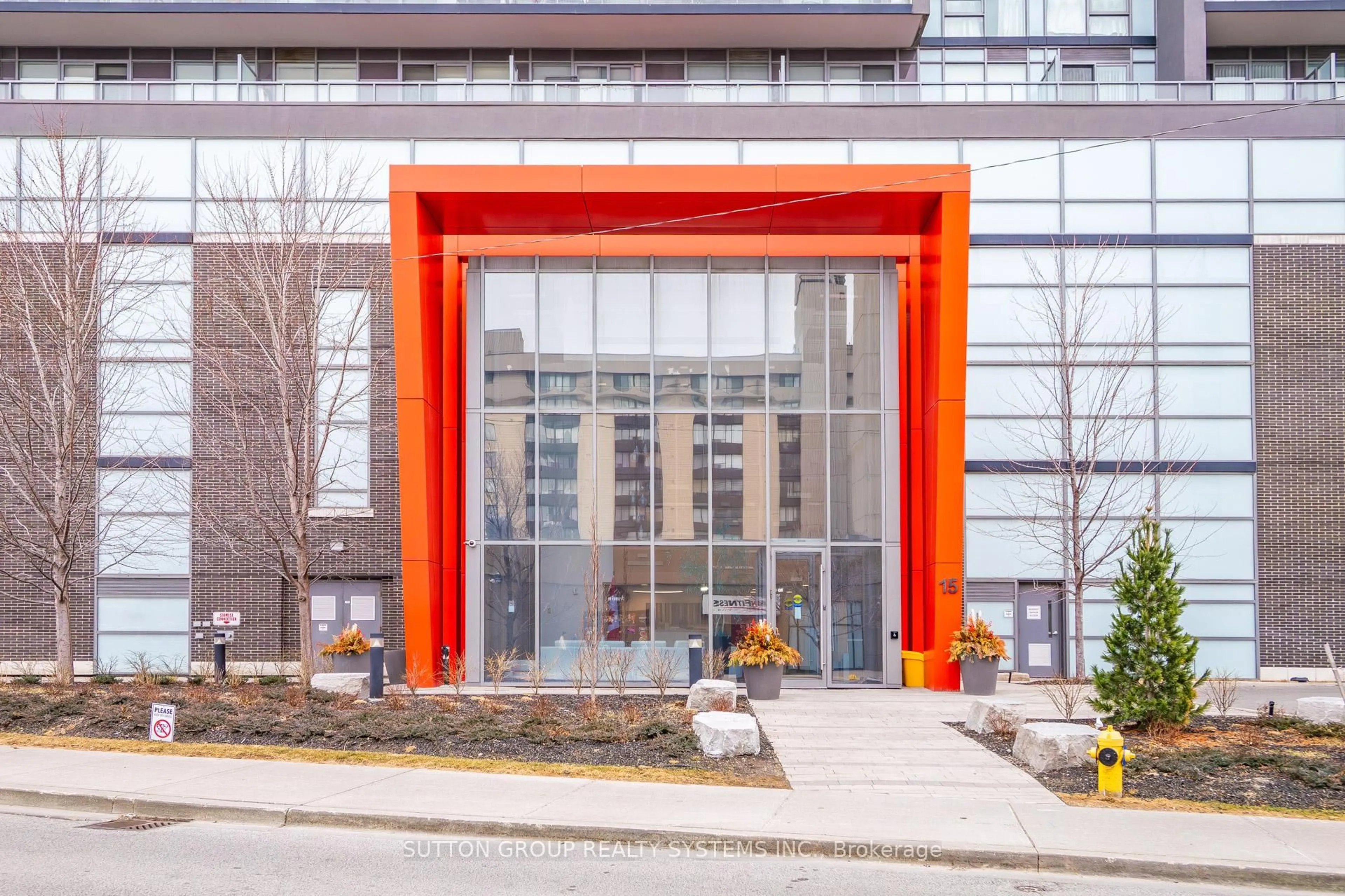 Indoor foyer for 15 James Finlay Way #734, Toronto Ontario M3M 0B3